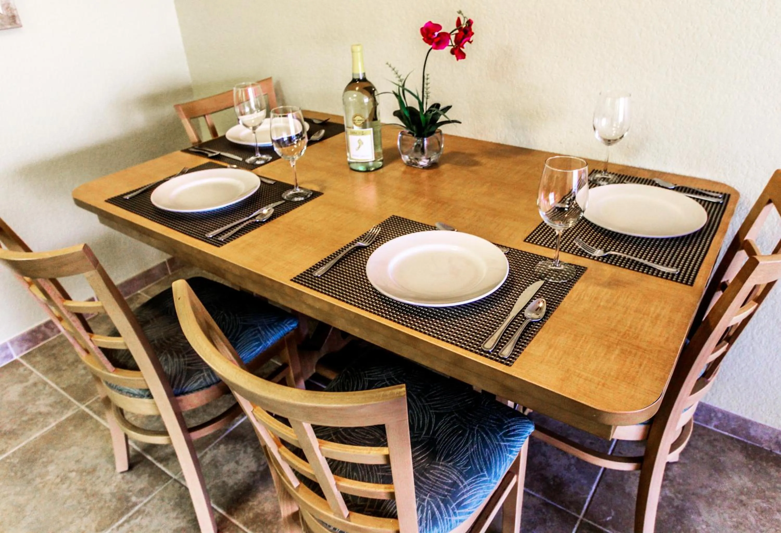 Dining area in Desert Vacation Villas
