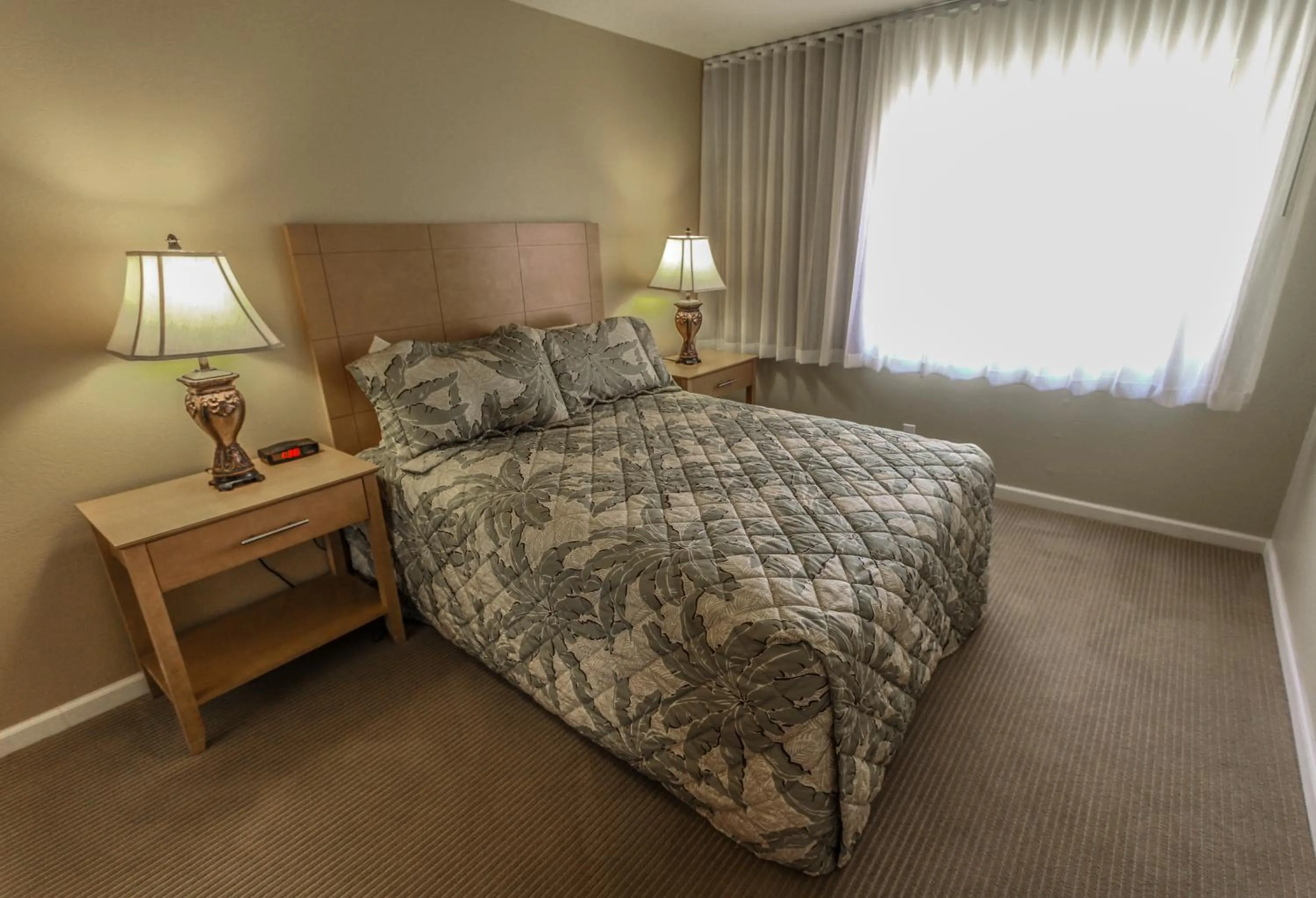 Bedroom, Bed in Desert Vacation Villas