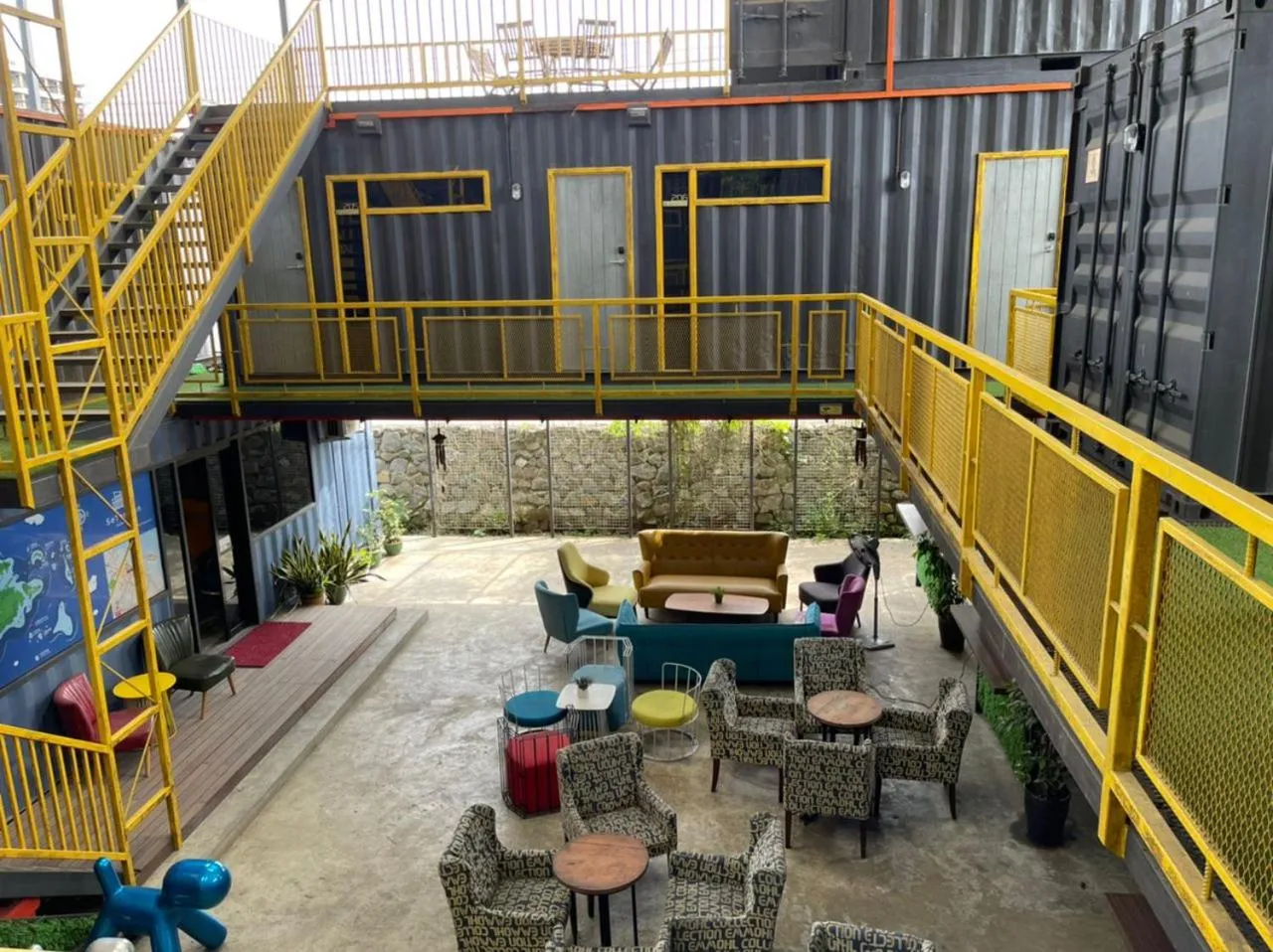 Seating area in 7 Inn Semporna