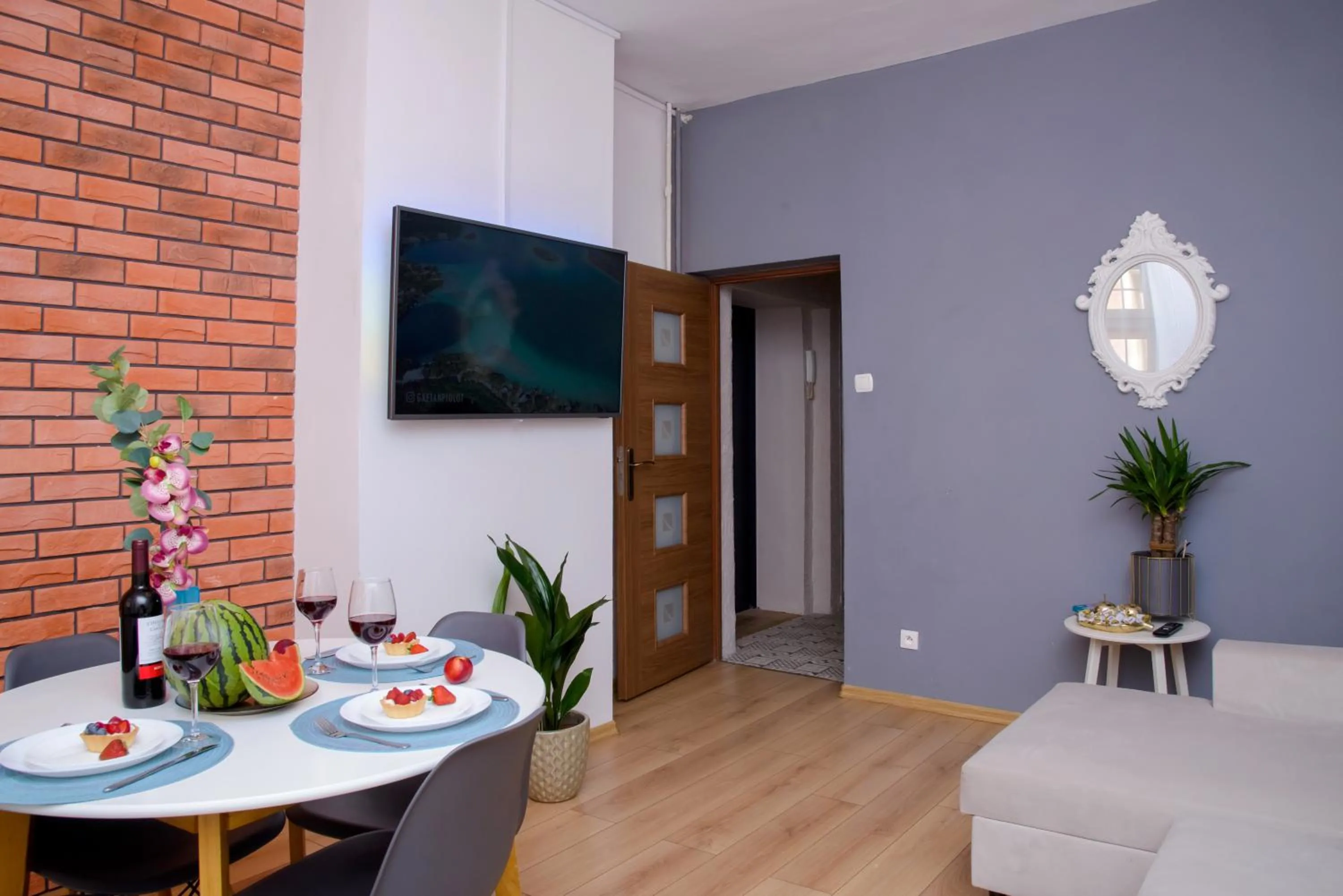 Maya's Flats & Resorts 19 & 20 - Ogarna