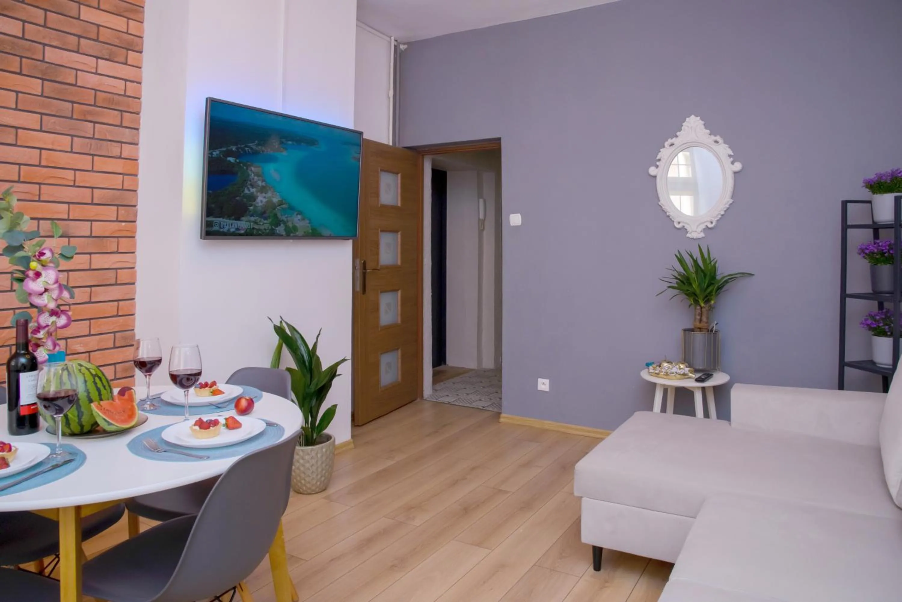 Maya's Flats & Resorts 19 & 20 - Ogarna
