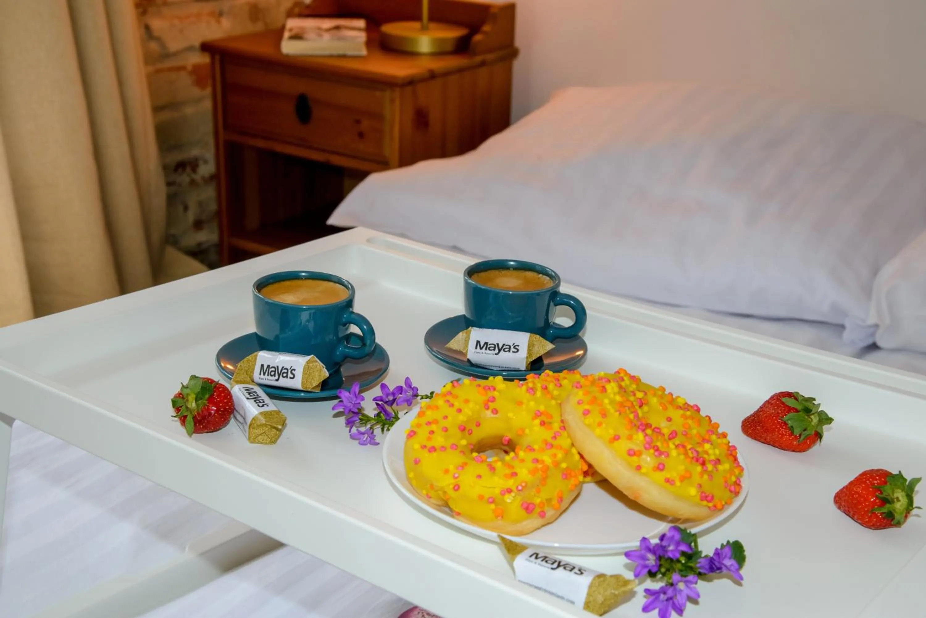 Bed in Maya's Flats & Resorts 19 & 20 - Ogarna