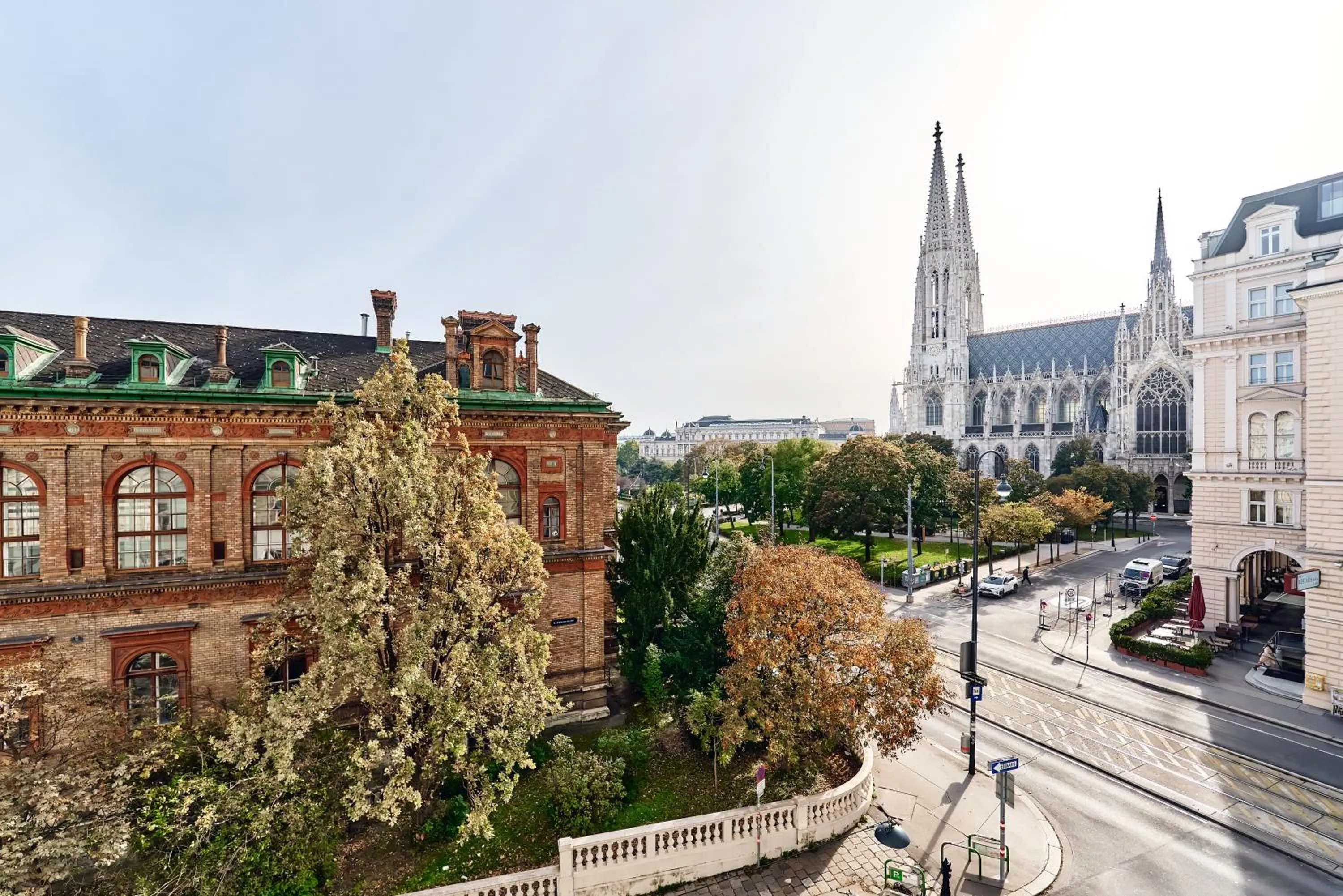 City view in Hotel Pension Baron am Schottentor