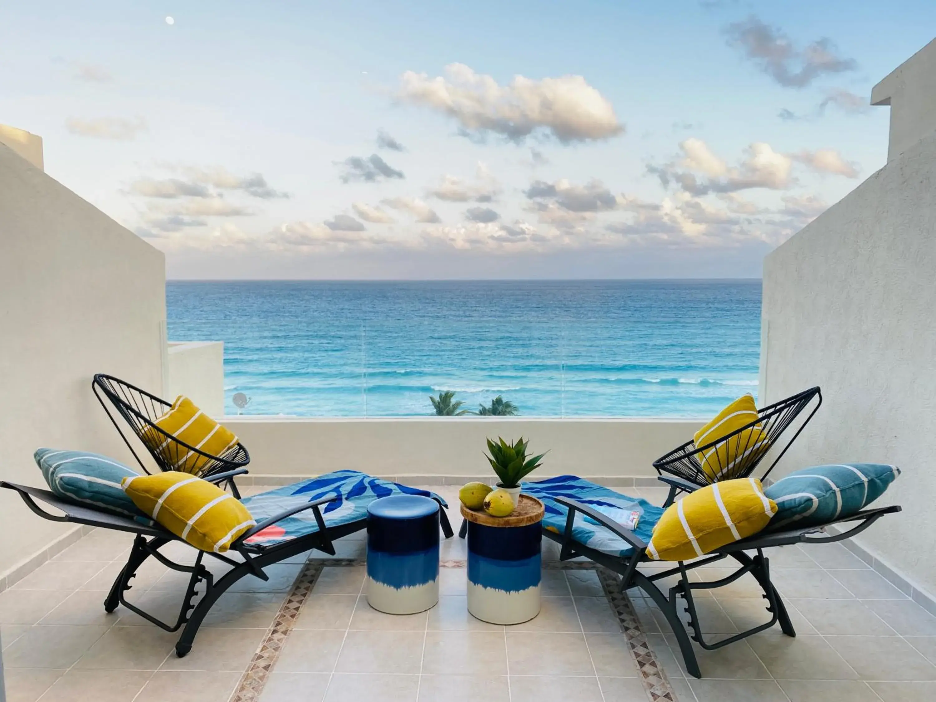 Beachfront Three-Story Coastal Penthouse, 3BR-3BA Beachfront Three-Story Coastal Penthouse, 3BR-3BA