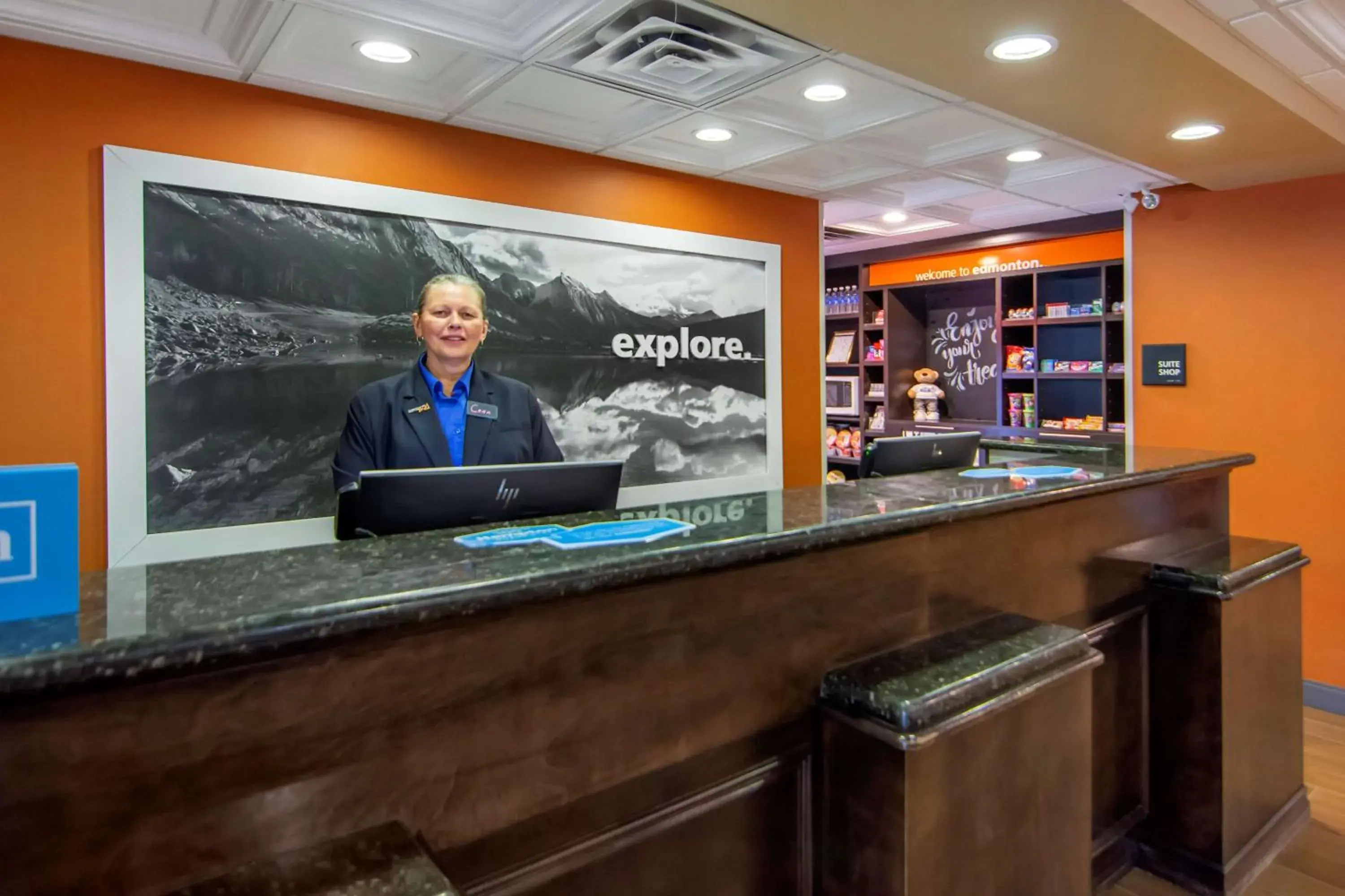 Lobby or reception in Hampton Inn & Suites Edmonton/West Lobby or reception in Hampton Inn & Suites Edmonton/West