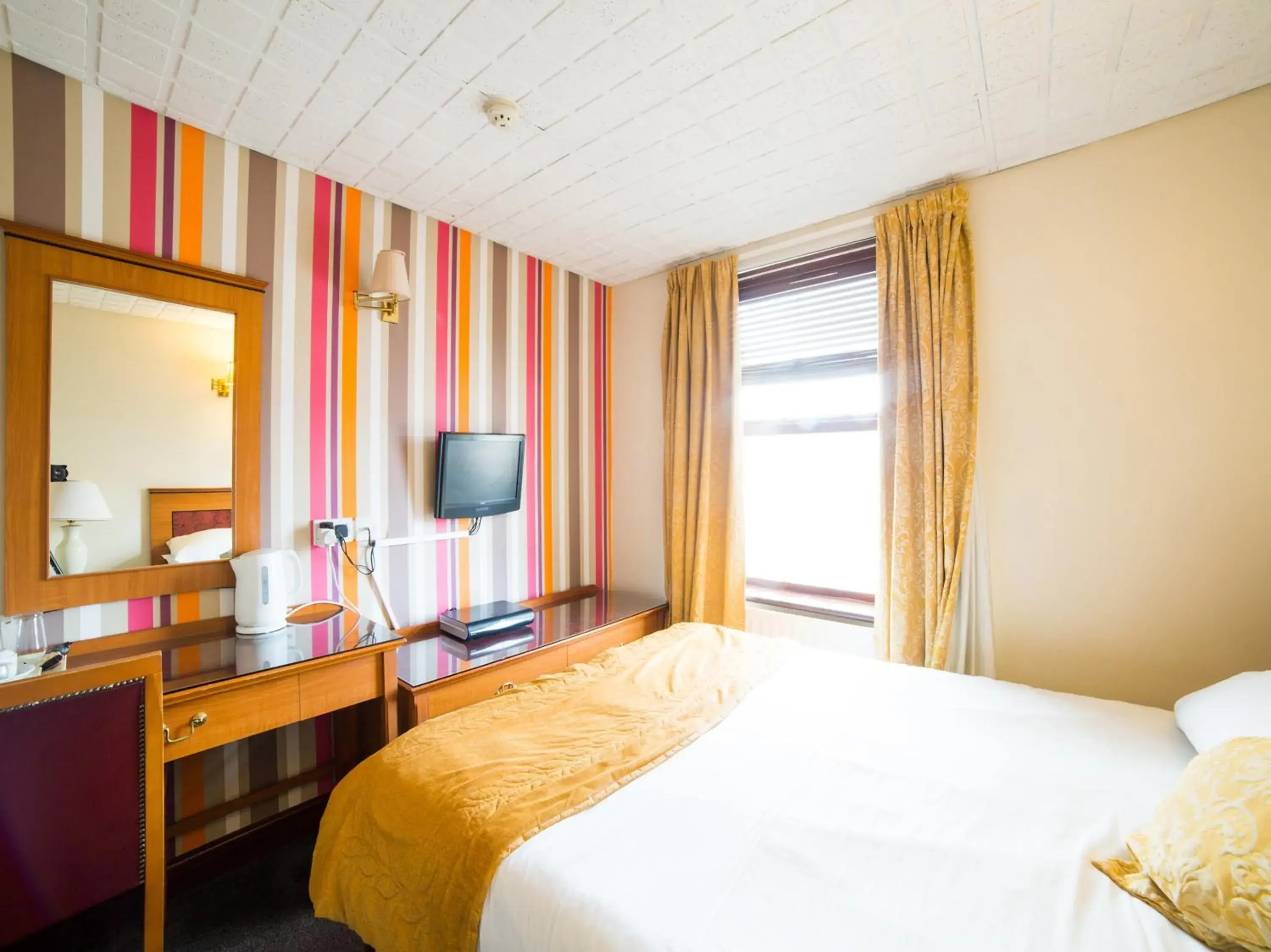 Standard Double Room in The Whistle and Flute Standard Double Room in The Whistle and Flute