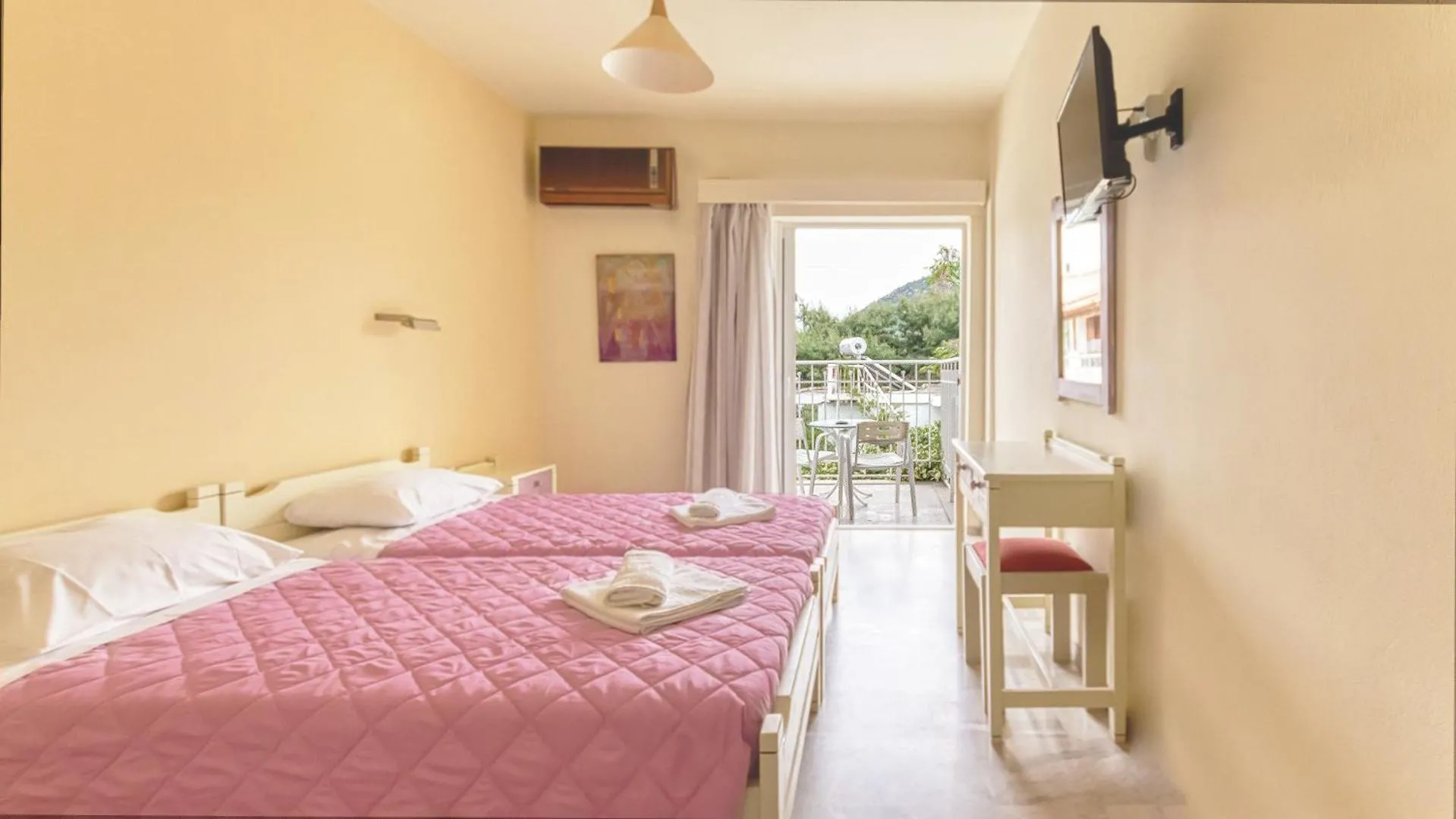 Akrotopi Apartments & Studios