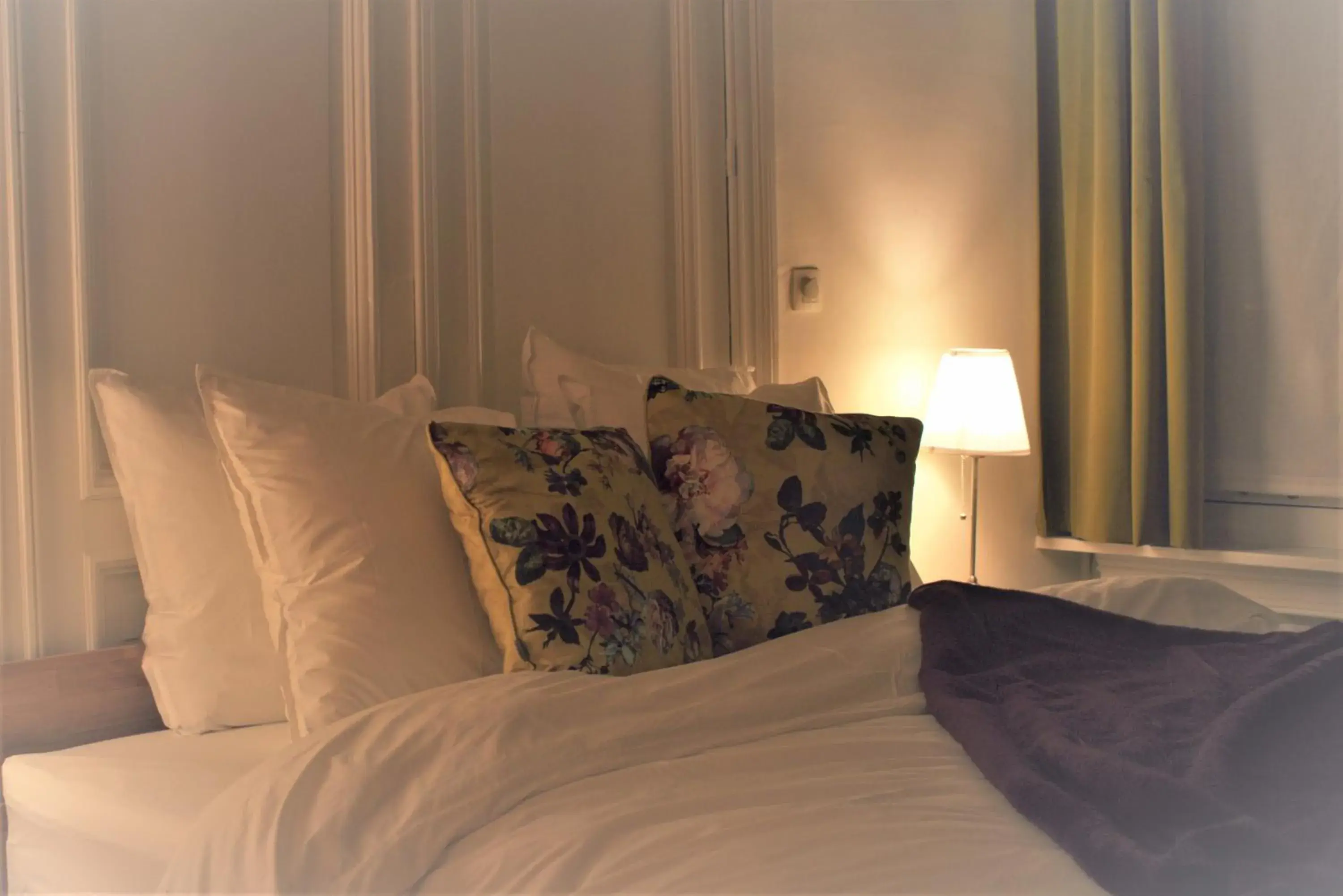 Quiet apartment in Antwerp near parc - B&B InterMezzo - business & leisure Quiet apartment in Antwerp near parc - B&B InterMezzo - business & leisure