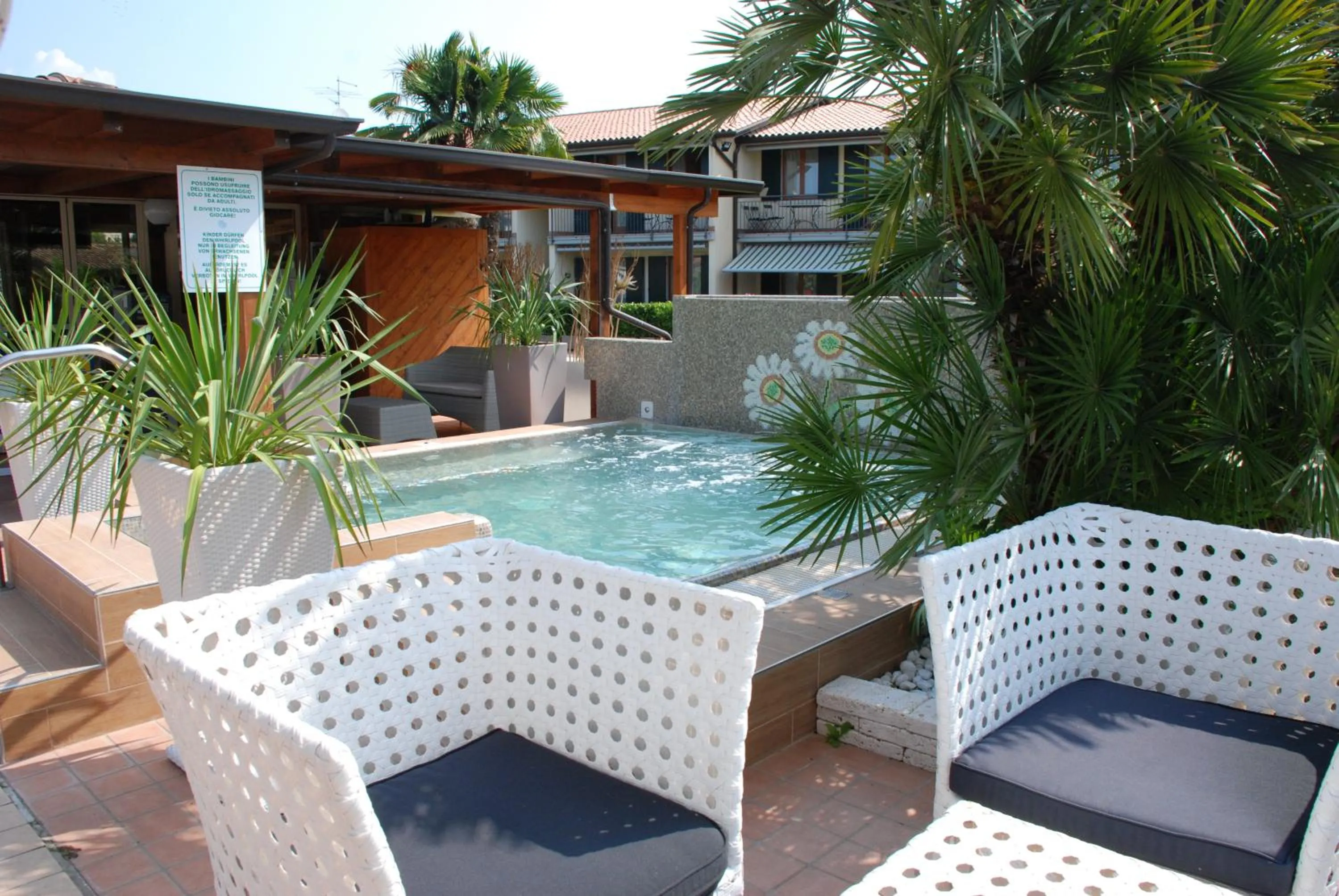 Hot Spring Bath in Residence La Margherita