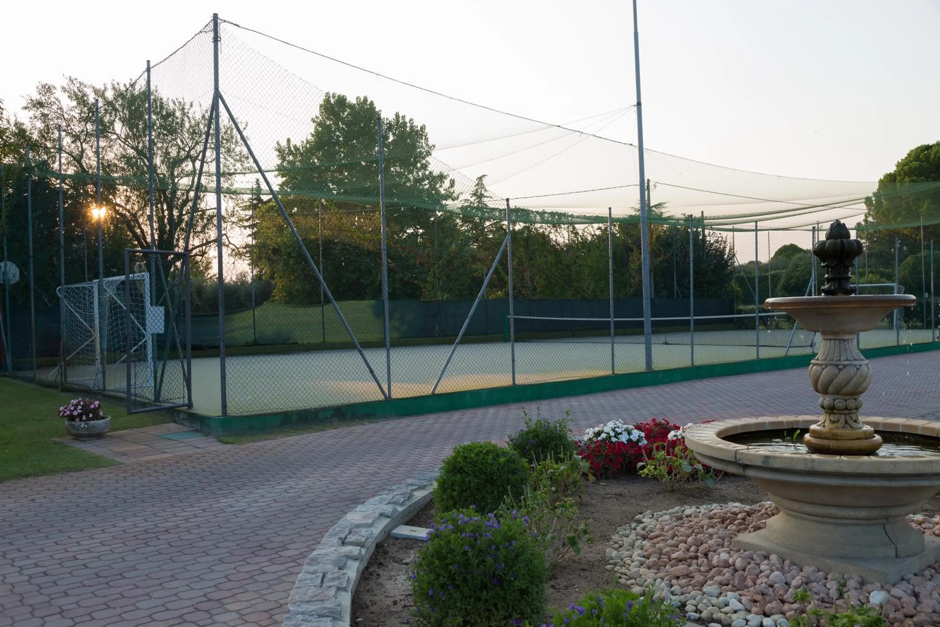 Tennis court in Residence La Margherita