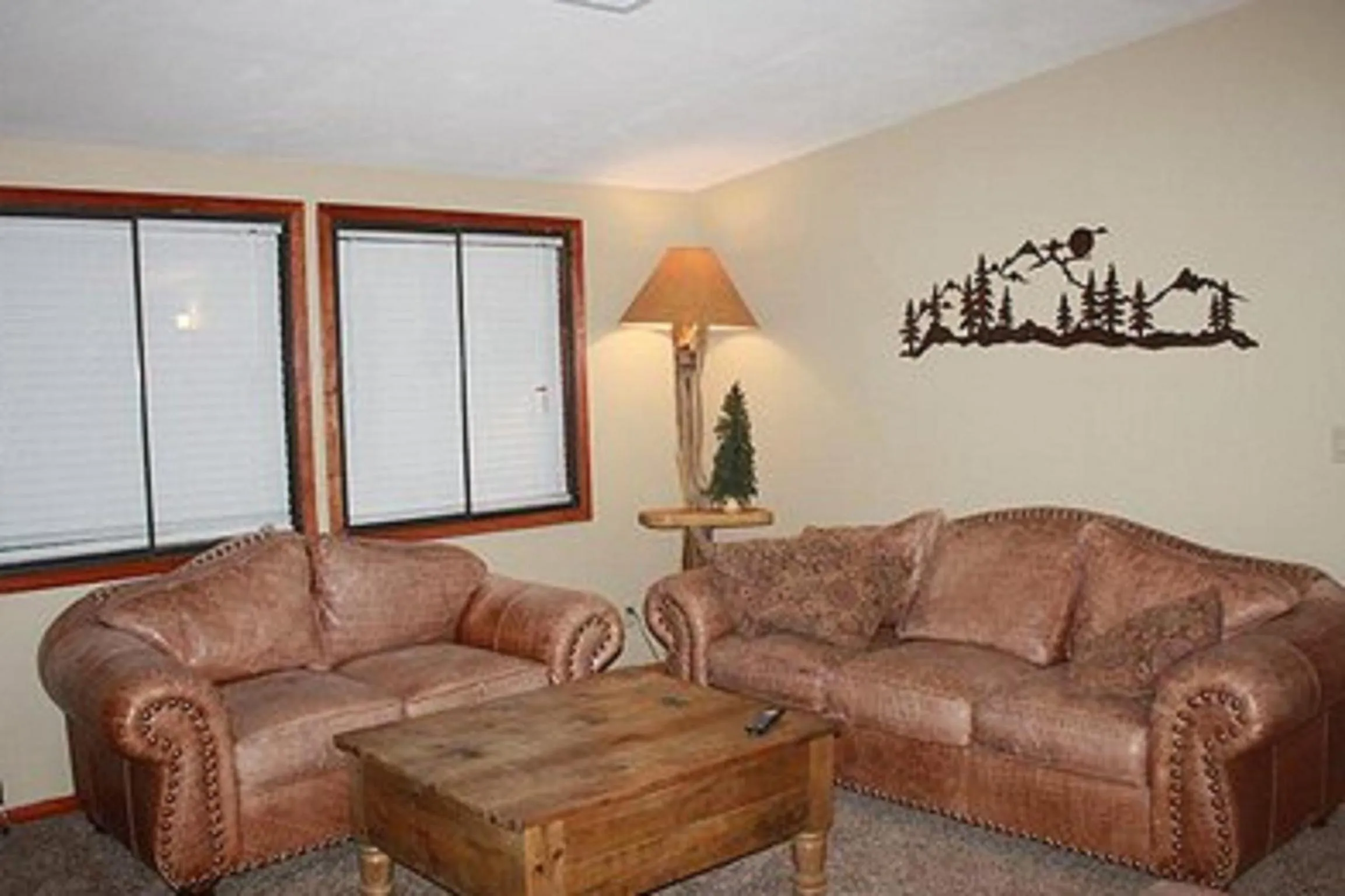 Living room in Lumbermen's Village