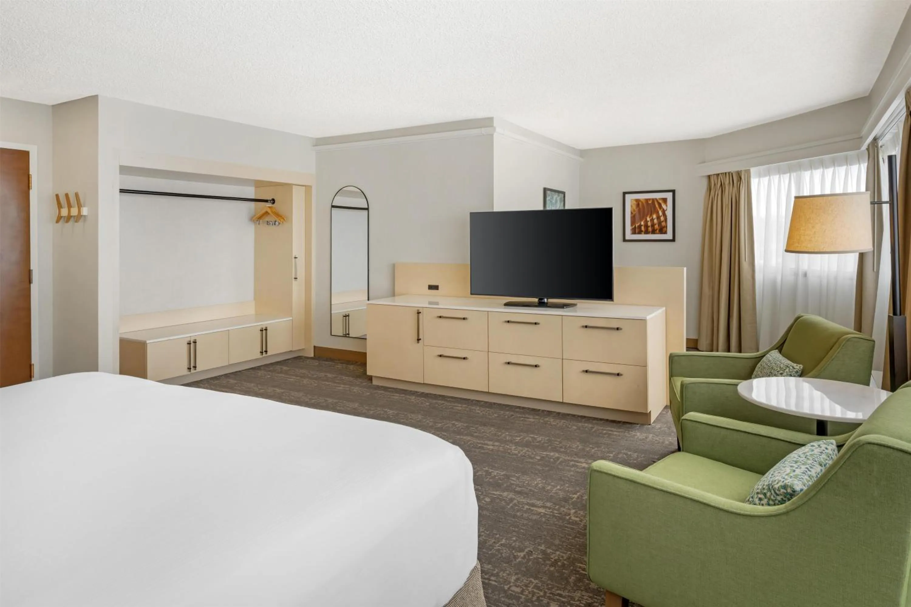 Bed in DoubleTree by Hilton Spokane City Center