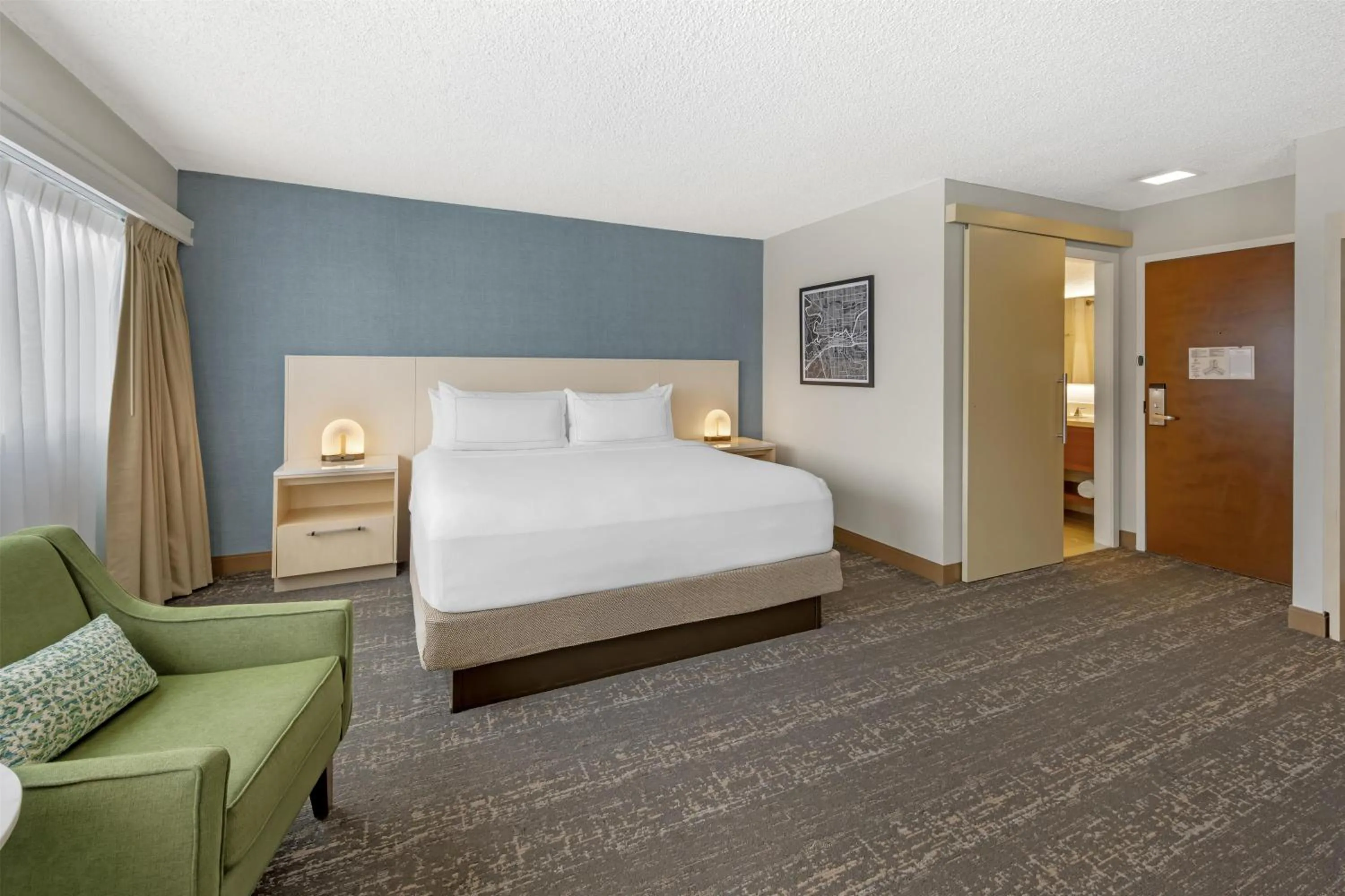 Bed in DoubleTree by Hilton Spokane City Center