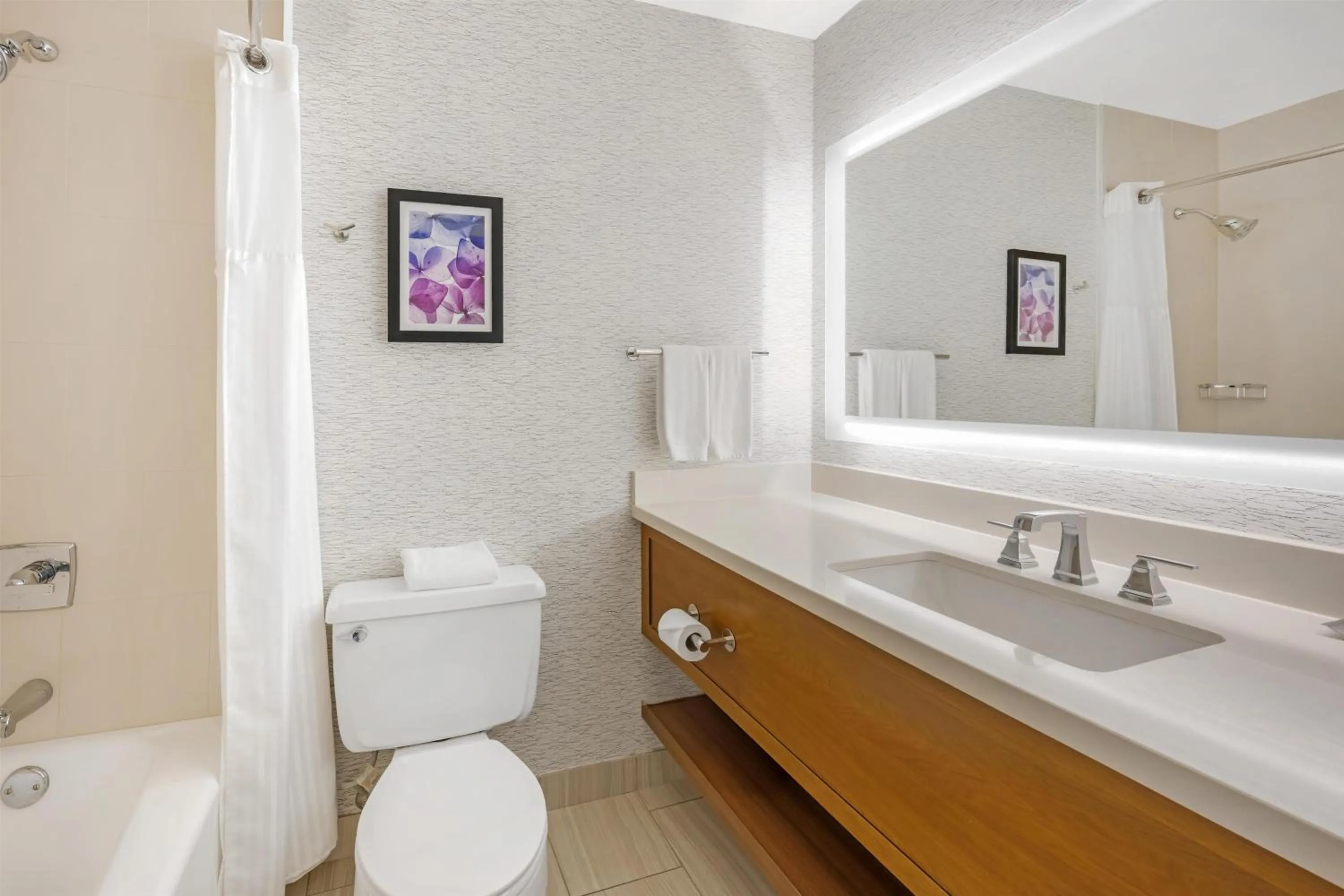 Bathroom in DoubleTree by Hilton Spokane City Center