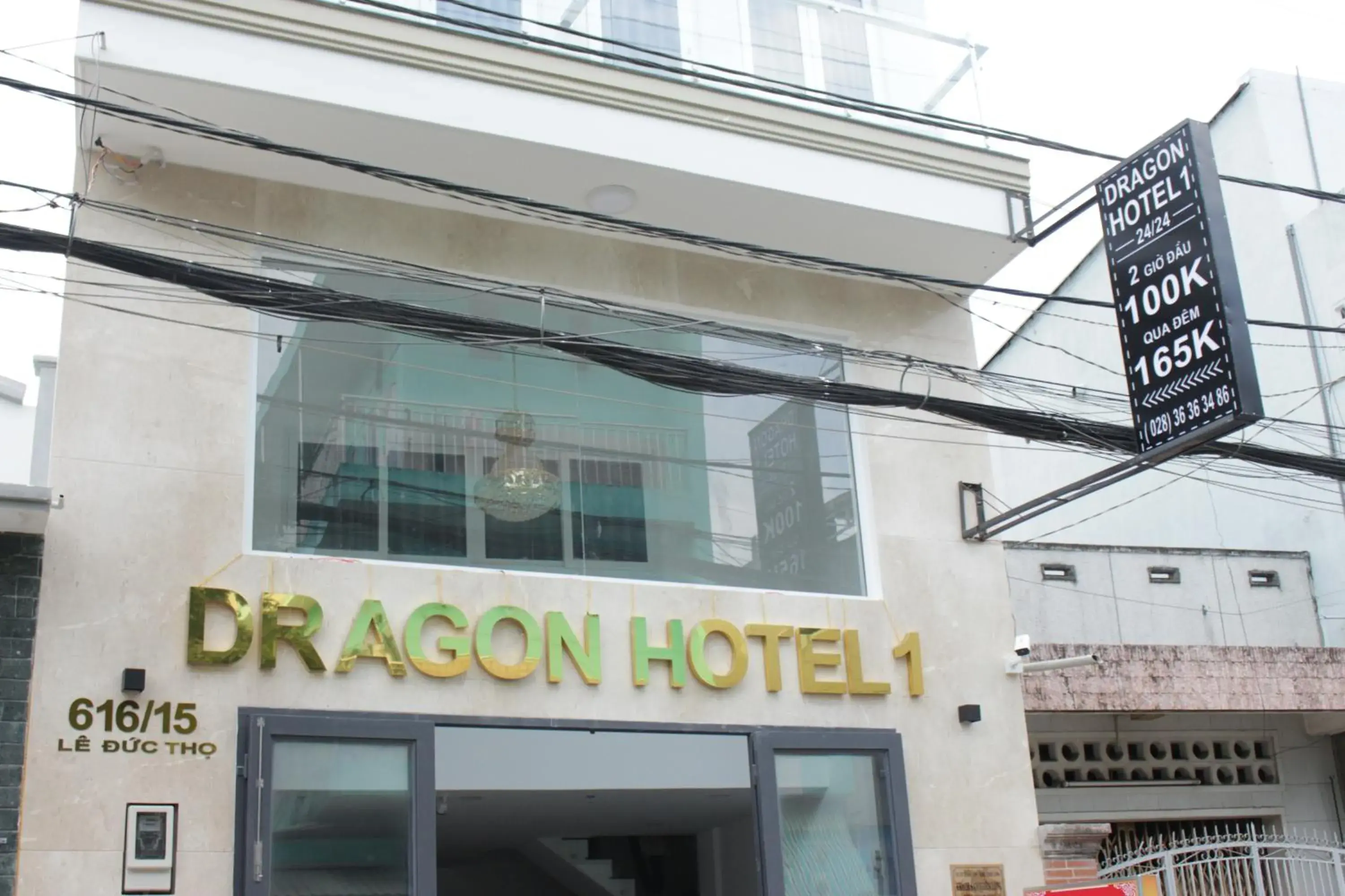 DRAGON HOTEL 1 DRAGON HOTEL 1