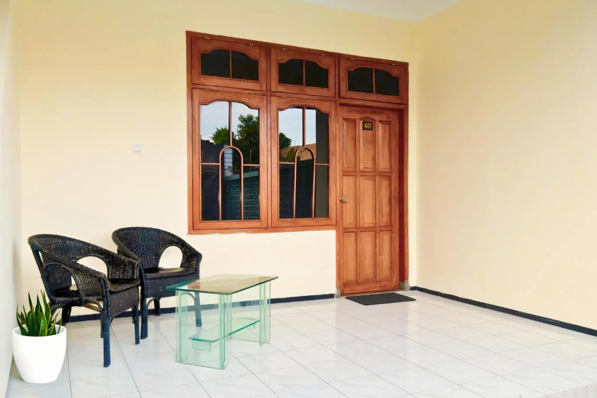 Deluxe Twin Room in Berlian Abadi Hotel by Sinergi Deluxe Twin Room in Berlian Abadi Hotel by Sinergi