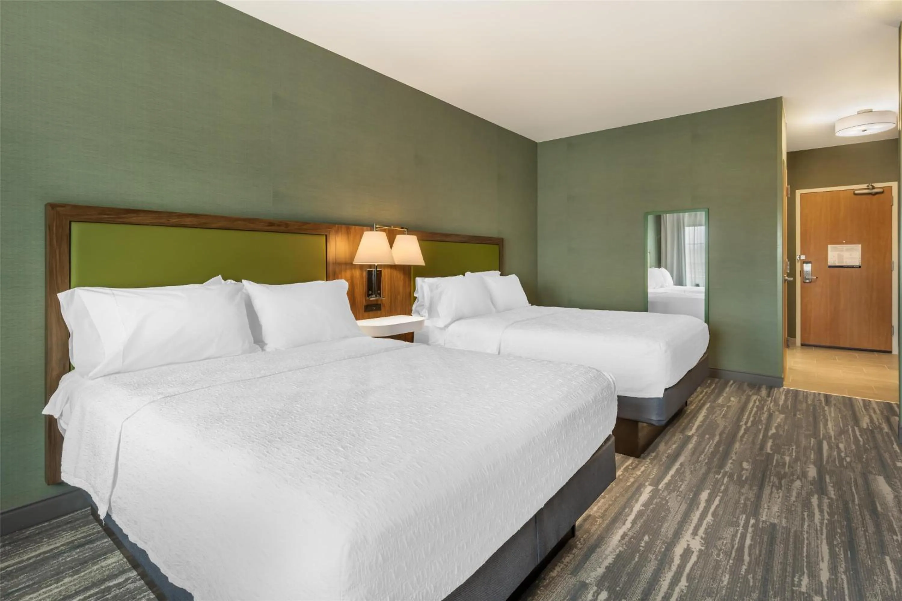 Bed in Hampton Inn and Suites Coeur d'Alene