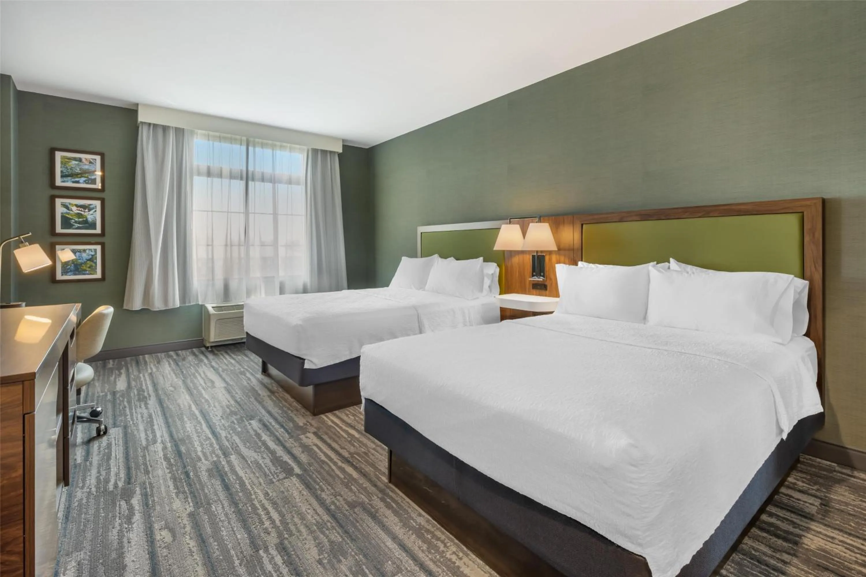 Bed in Hampton Inn and Suites Coeur d'Alene