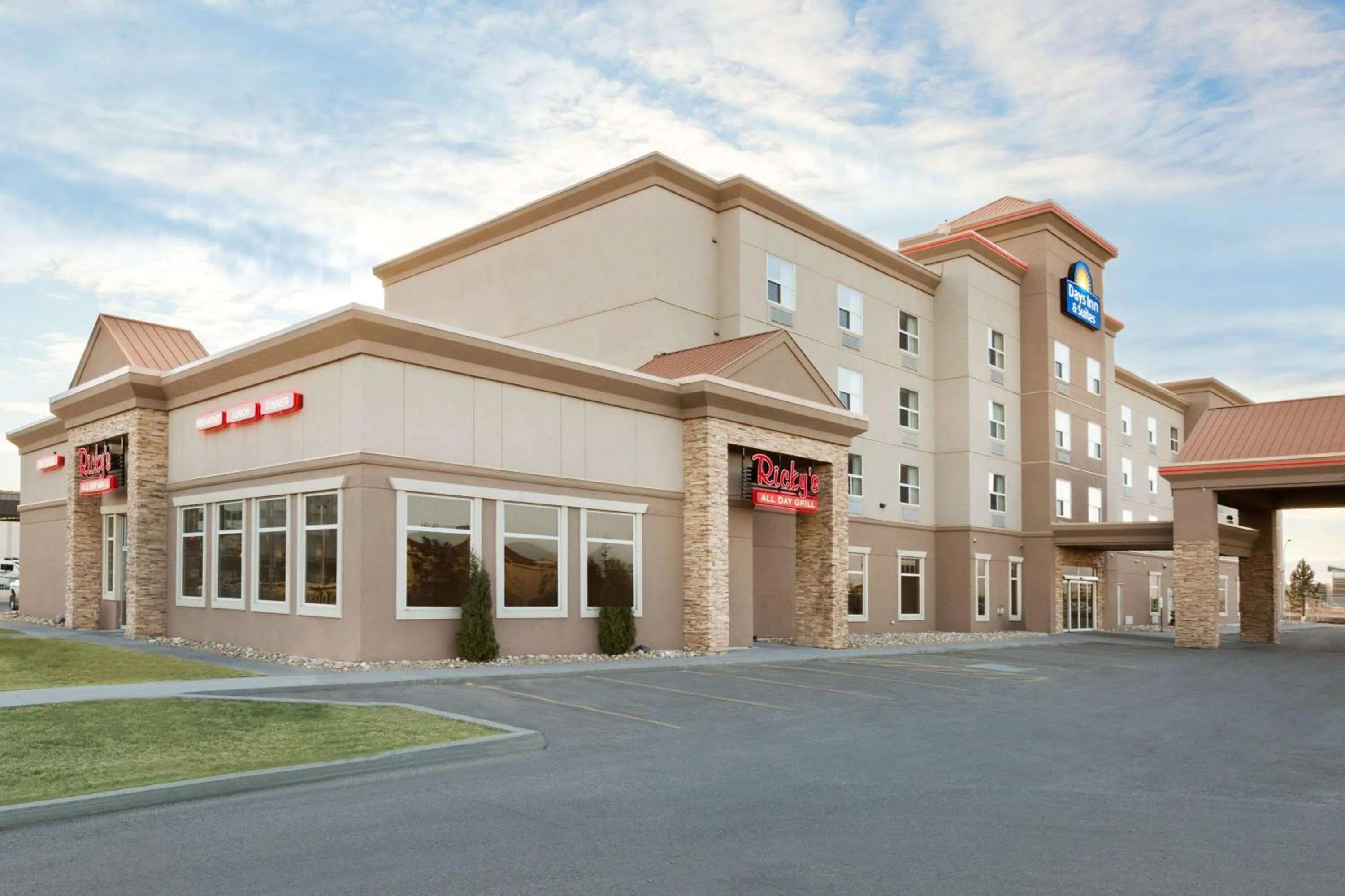 Property building in Days Inn & Suites by Wyndham Edmonton Airport