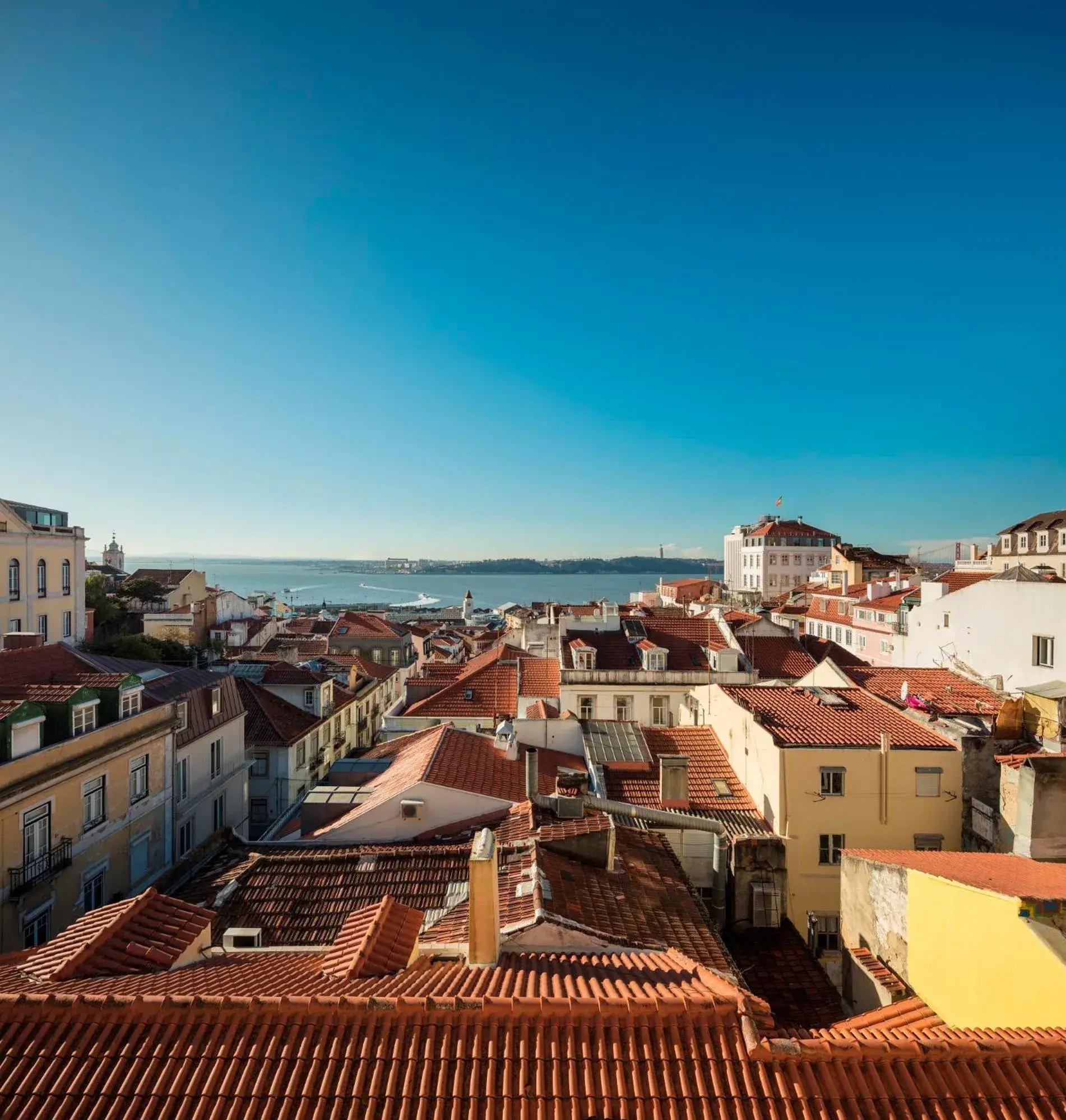 River view in Palácio Camões - Lisbon Serviced Apartments River view in Palácio Camões - Lisbon Serviced Apartments