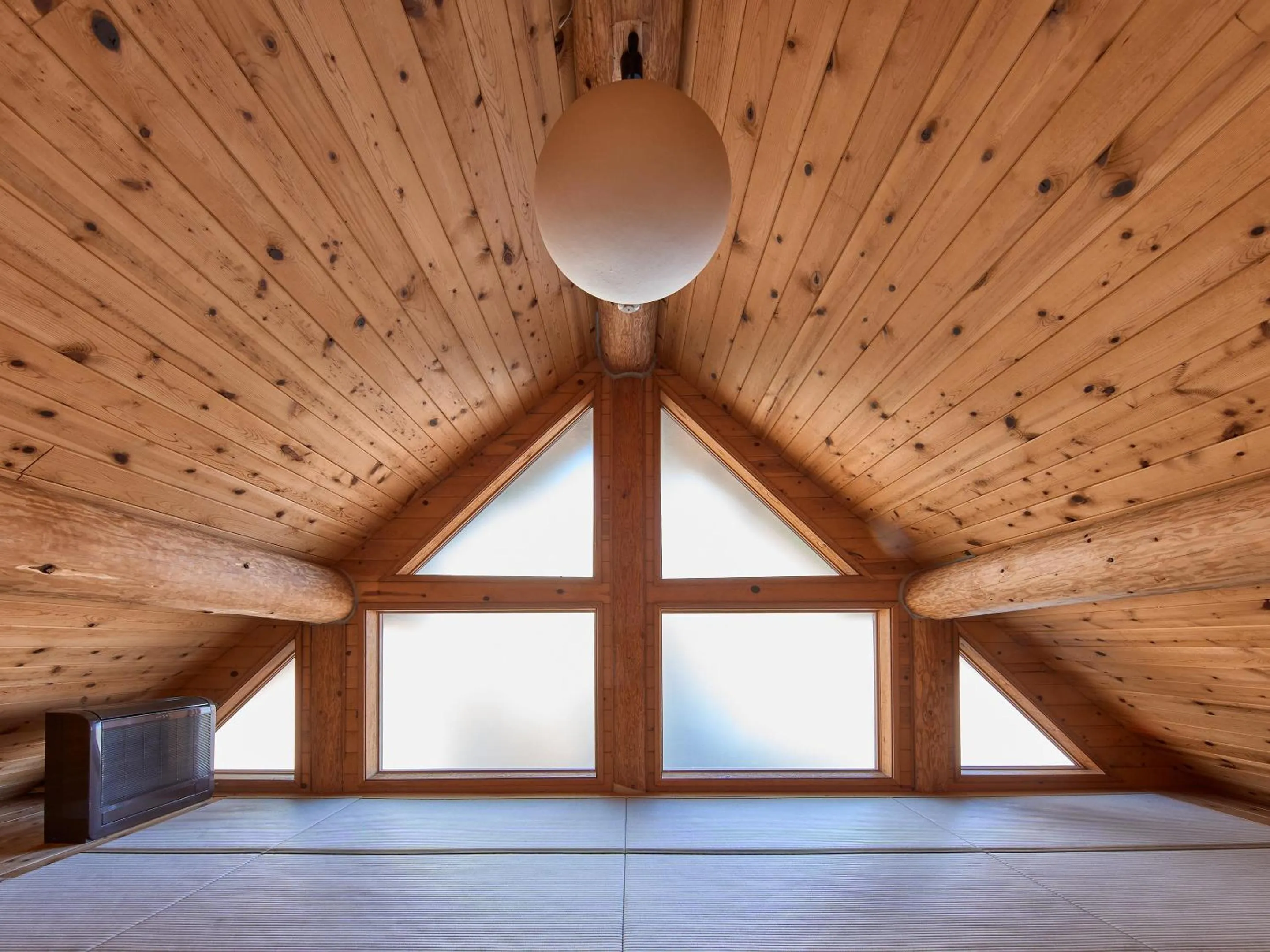 Photo of the whole room in Mission Hills Hotel