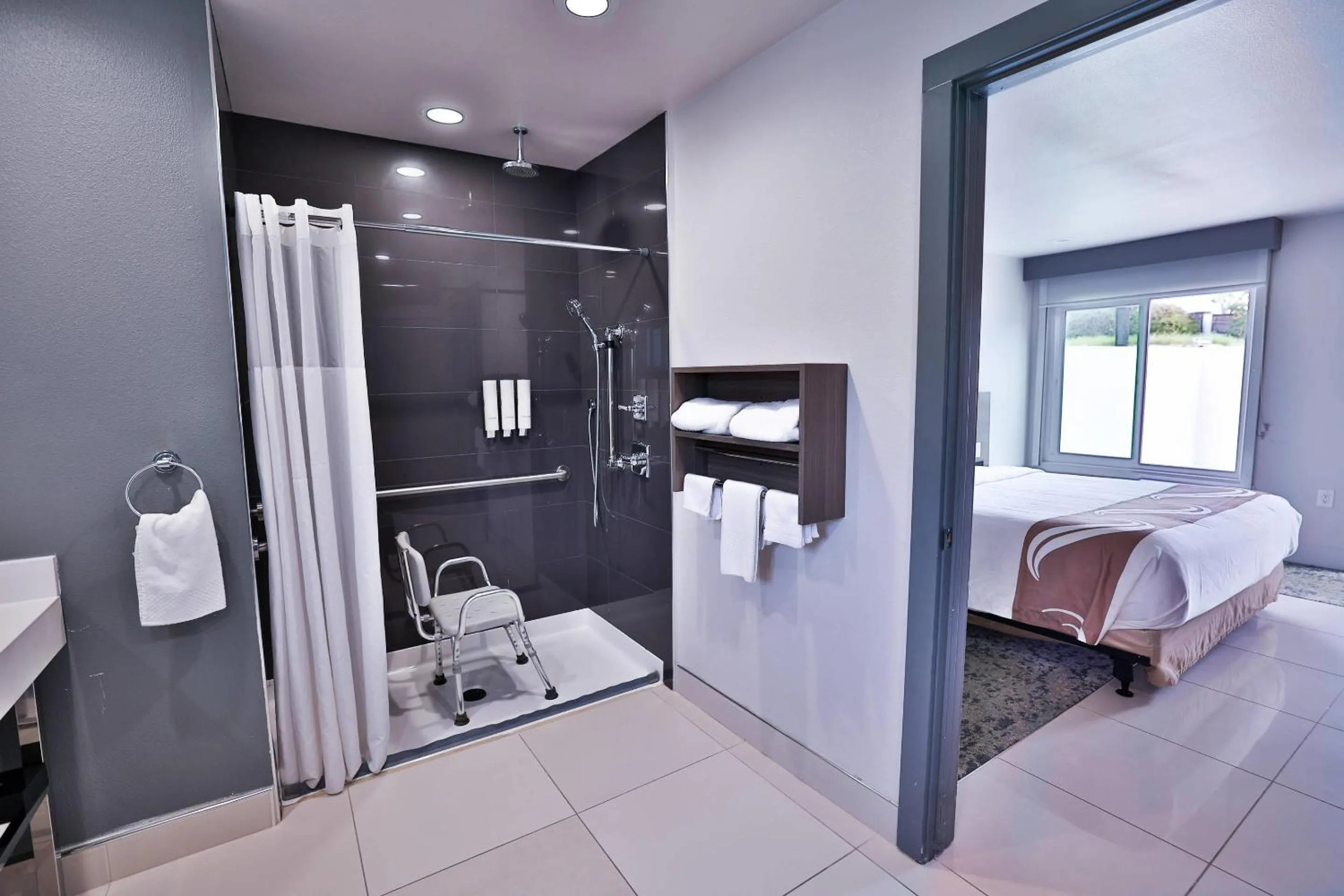 Bedroom in Rodeway Inn San Clemente