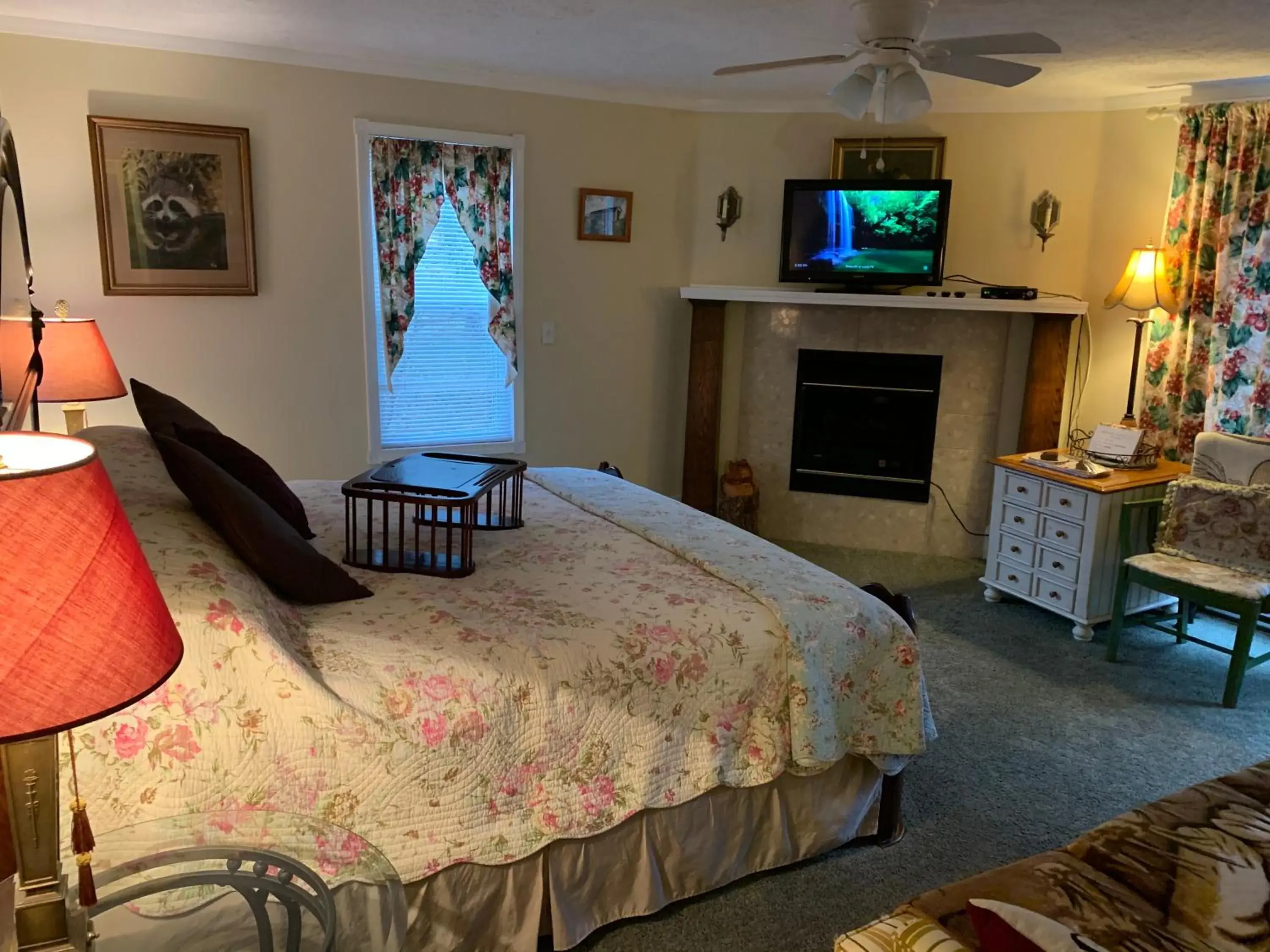 Emerald Necklace Inn Bed and Breakfast Emerald Necklace Inn Bed and Breakfast