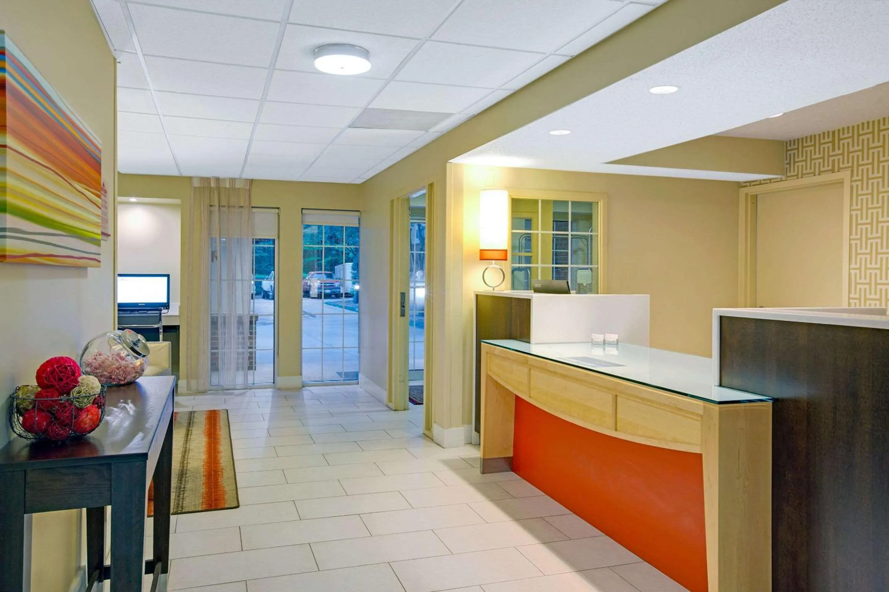 Lobby or reception in MainStay Suites Charlotte - Executive Park
