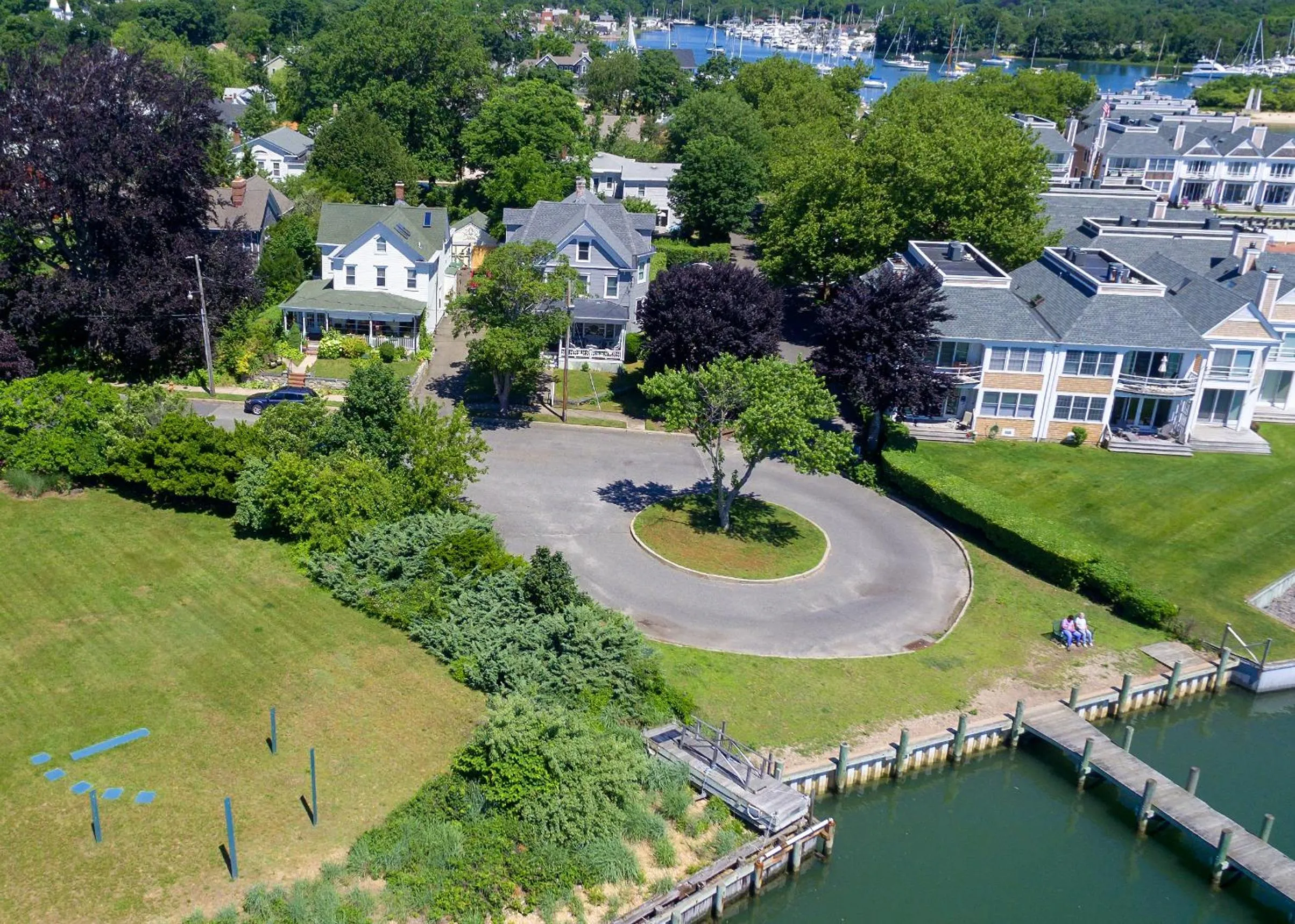 The Stirling House Waterfront Inn Greenport