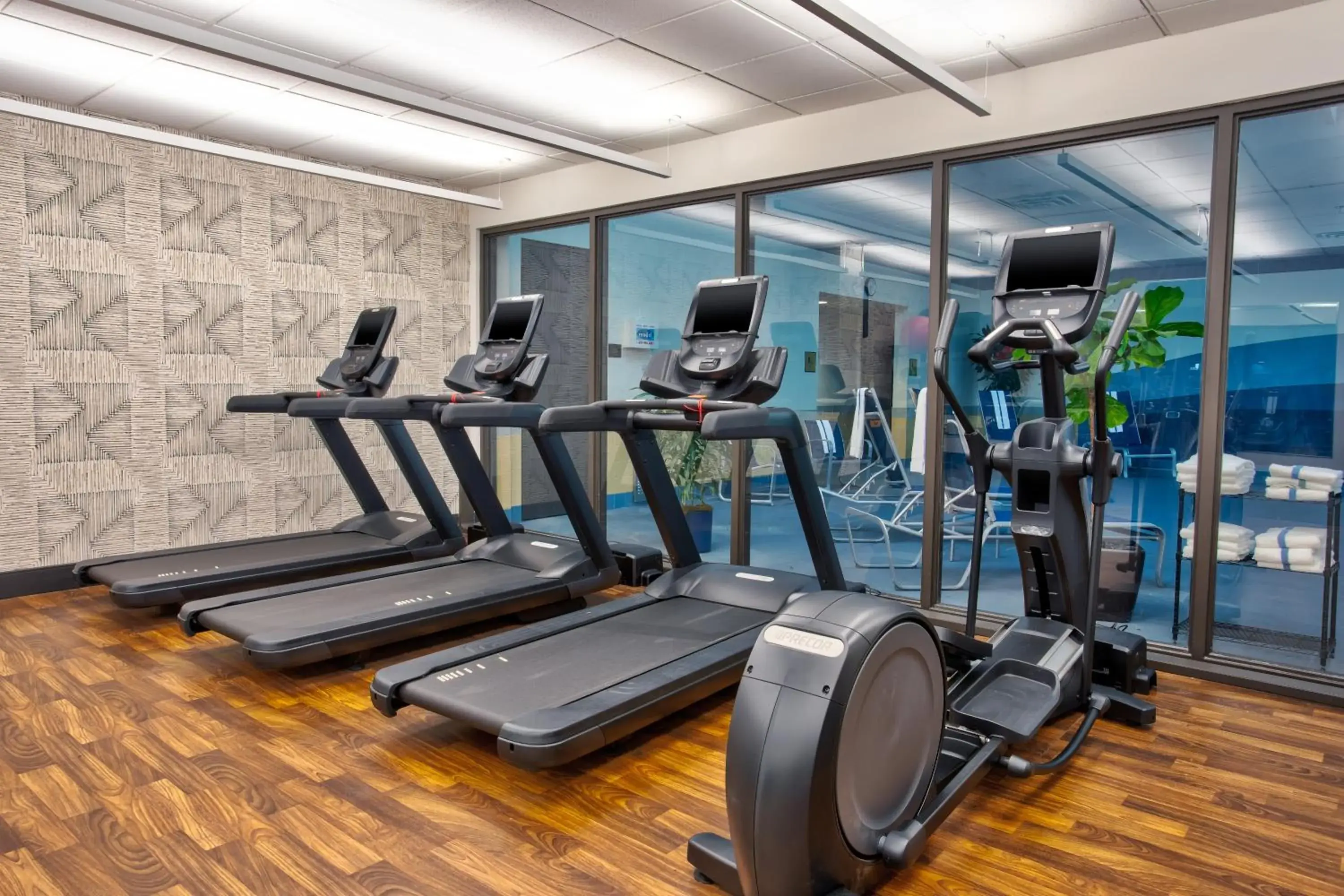 Fitness centre/facilities in DoubleTree by Hilton Lansing Fitness centre/facilities in DoubleTree by Hilton Lansing