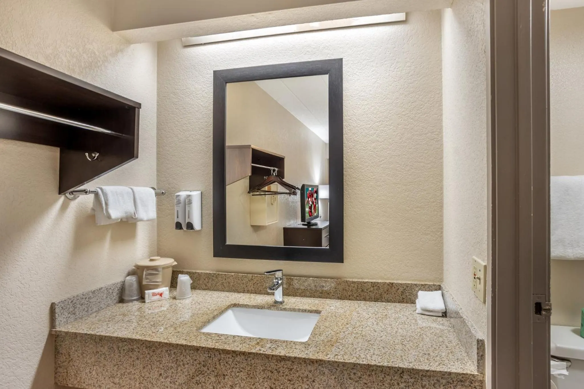 Bathroom in Red Roof Inn Danville, PA