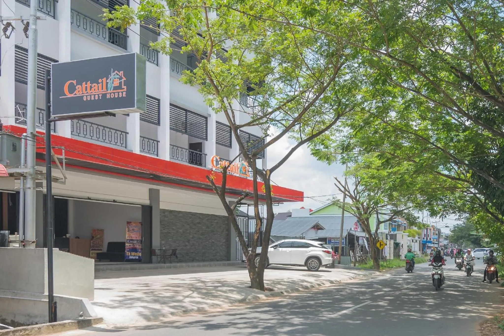 Property building in Cattail Guest House Pontianak