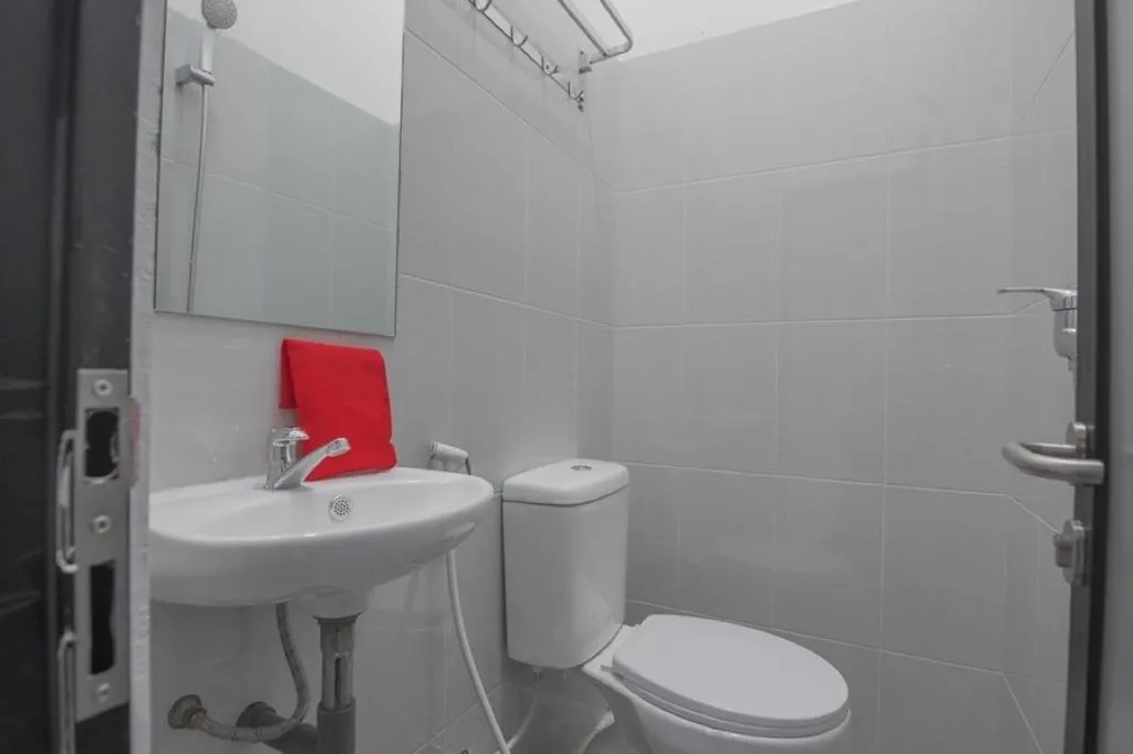 Bathroom in Cattail Guest House Pontianak
