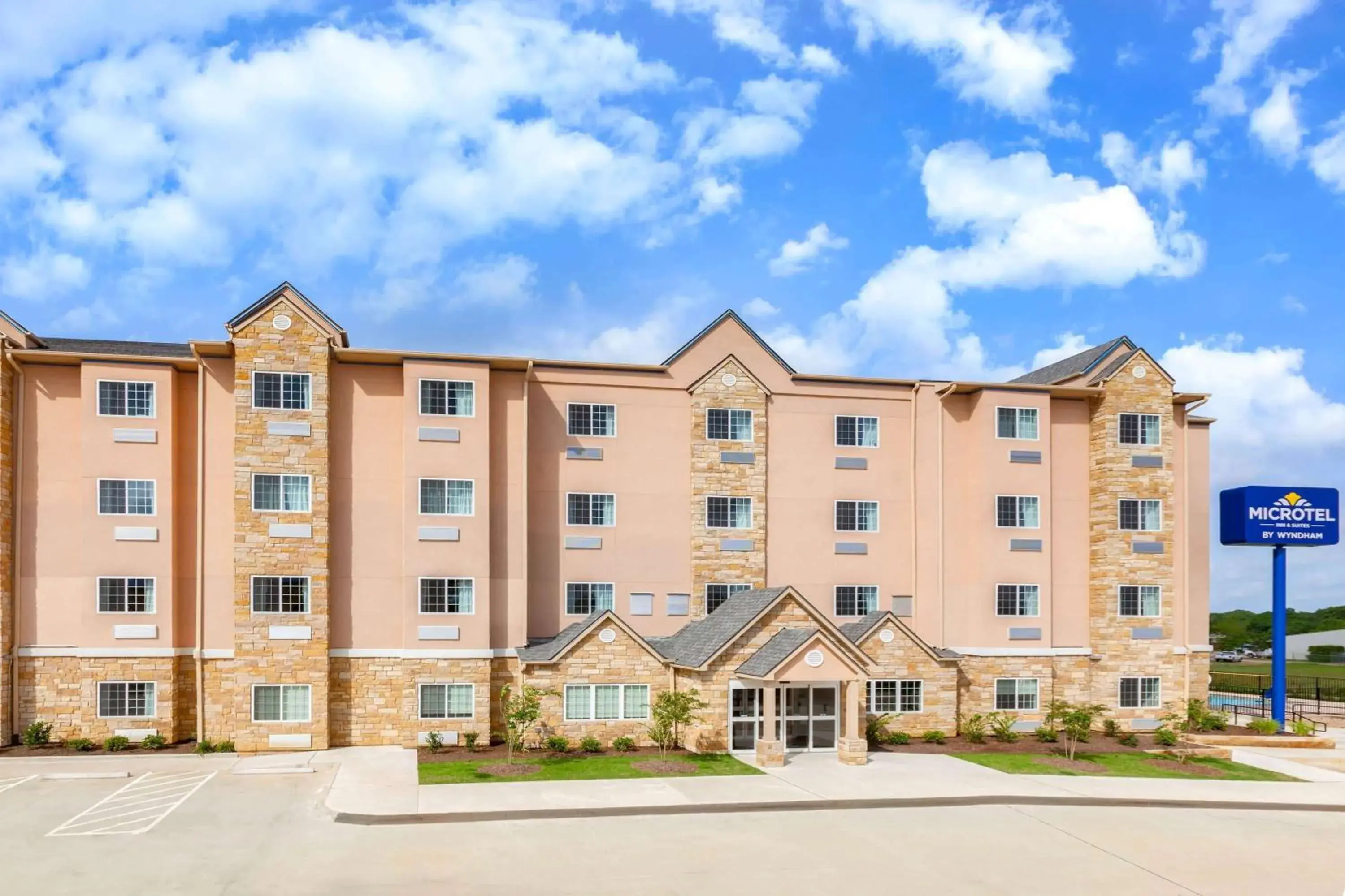 Property building in Microtel Inn & Suites by Wyndham College Station Property building in Microtel Inn & Suites by Wyndham College Station