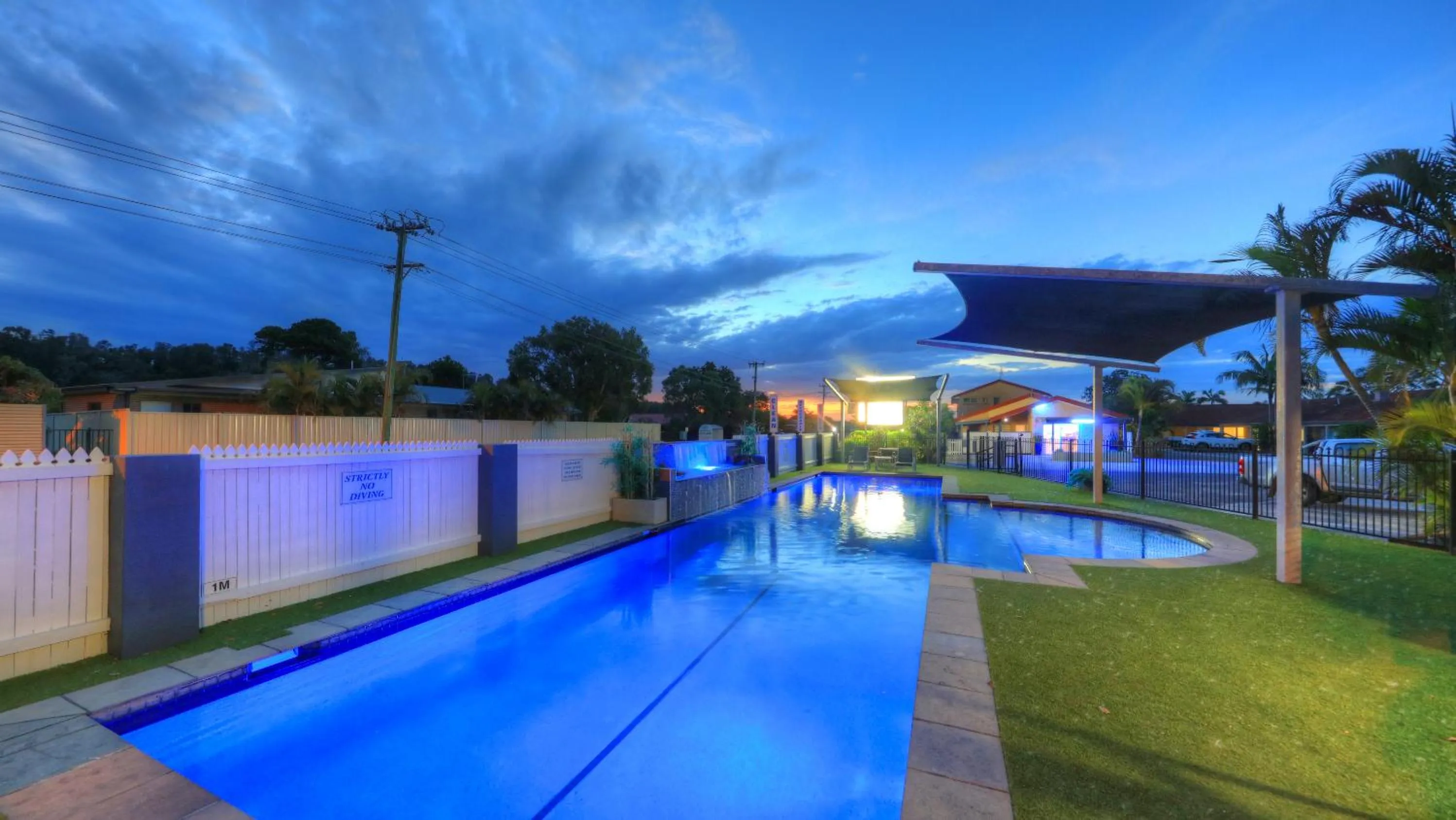 Swimming pool in Yamba Motor Inn