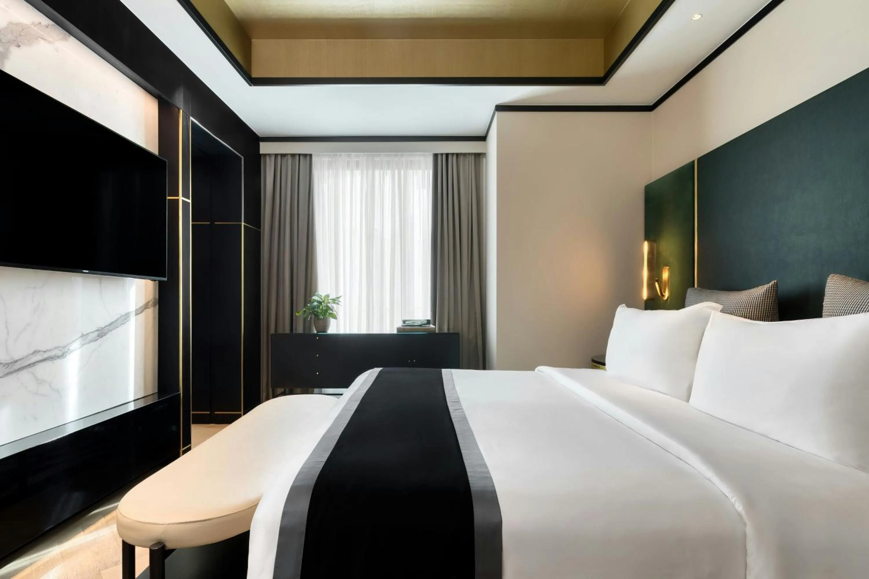 Photo of the whole room, Bed in Academias Hotel, Autograph Collection