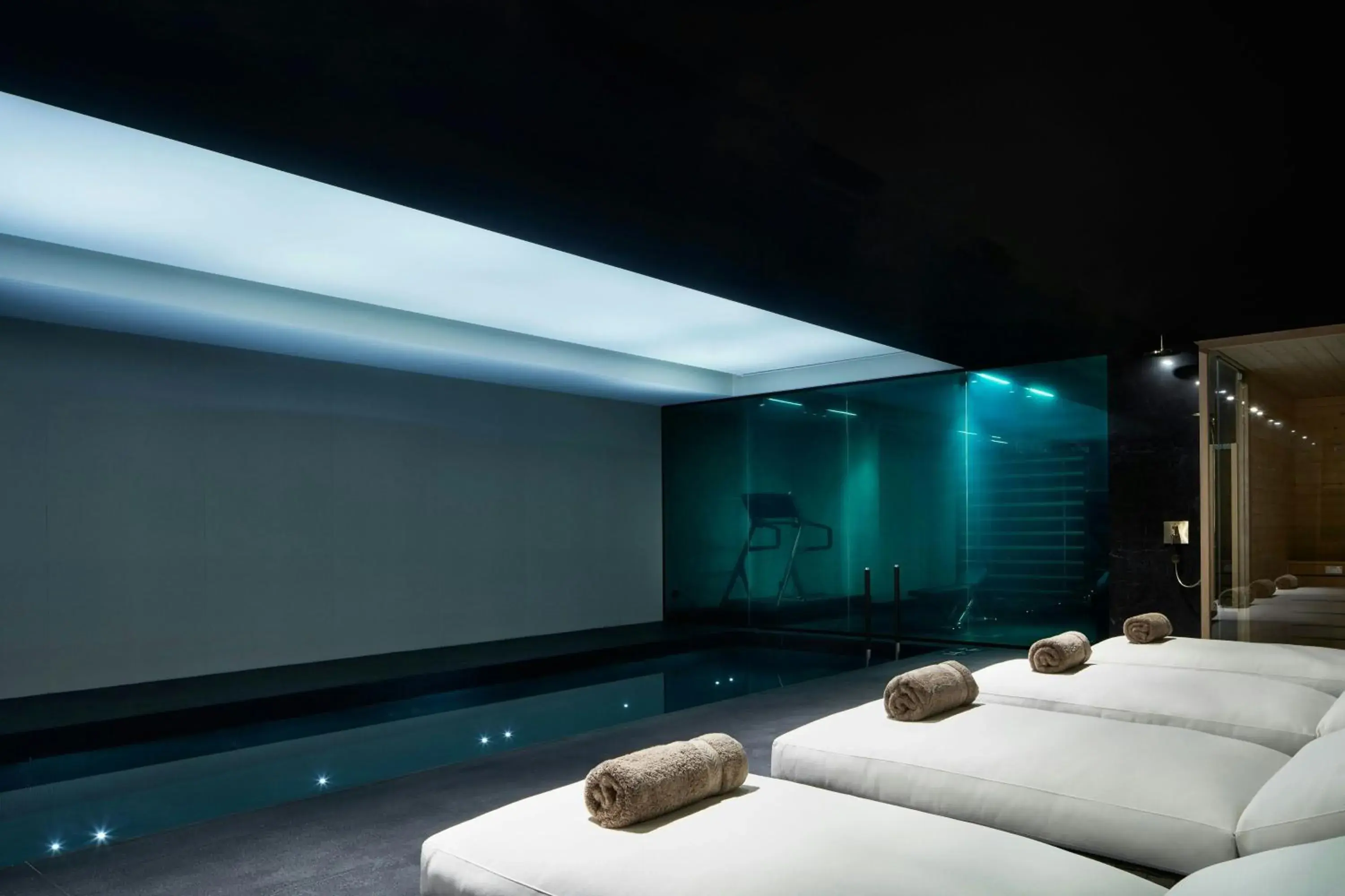 Swimming pool in Academias Hotel, Autograph Collection Swimming pool in Academias Hotel, Autograph Collection