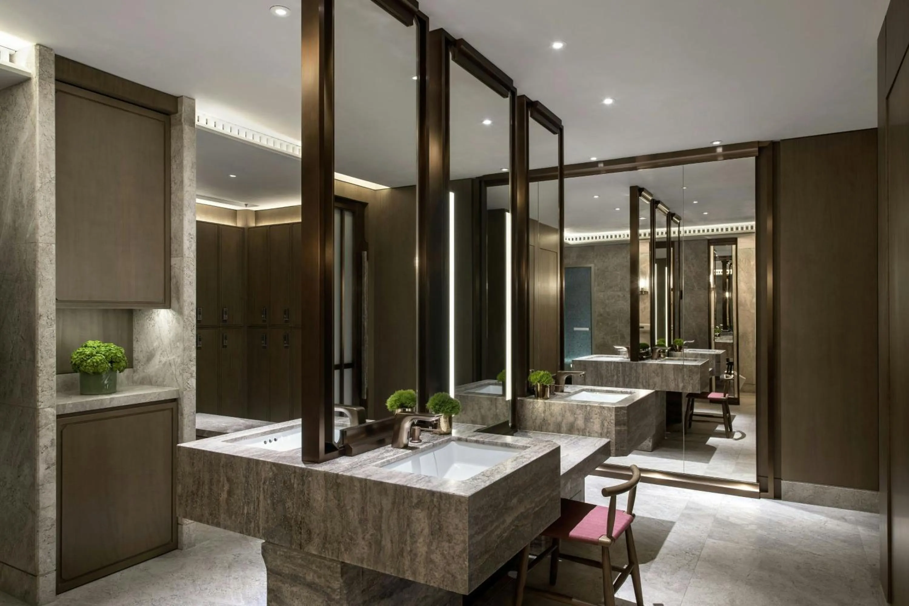Spa and wellness centre/facilities in The St. Regis Hong Kong
