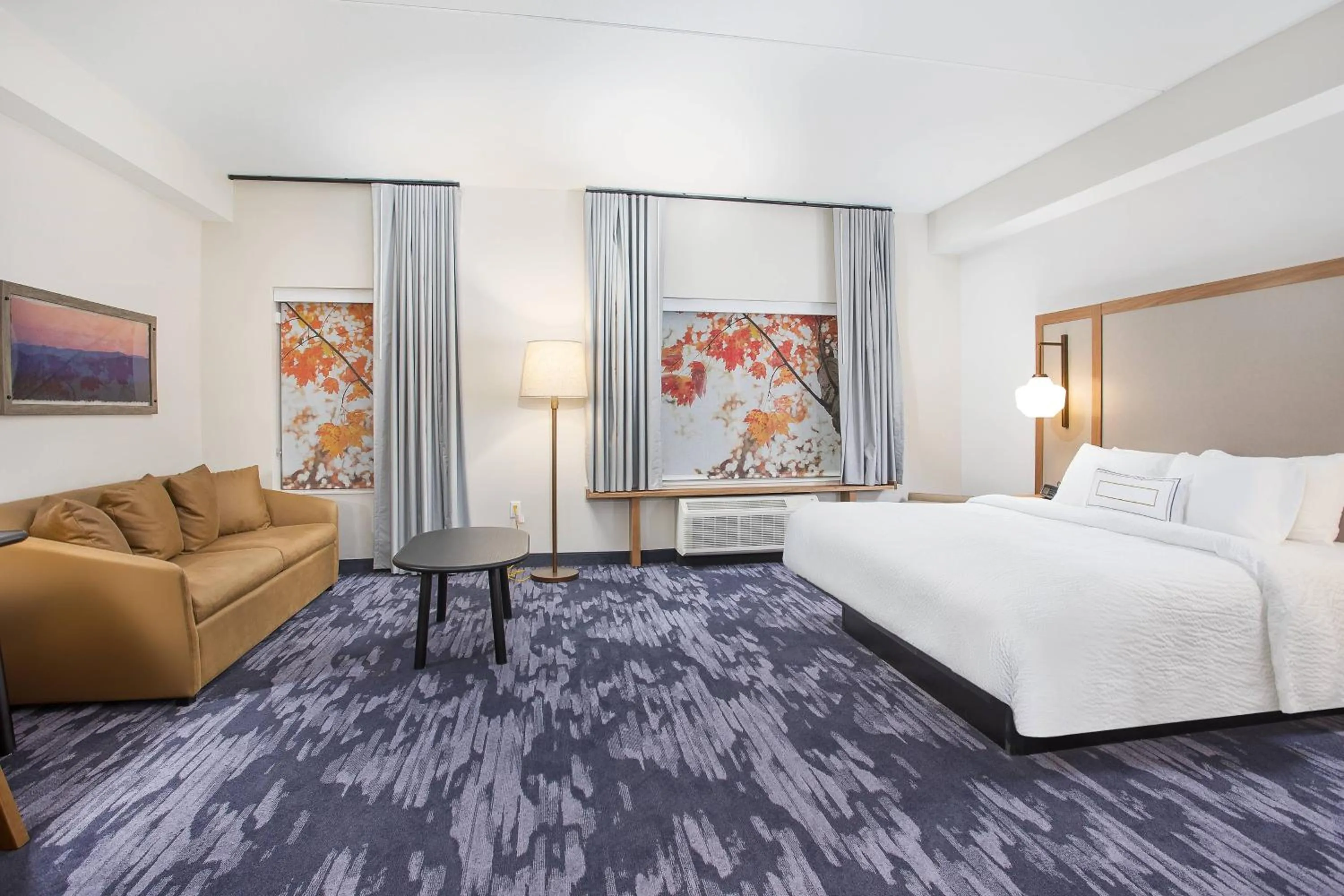 Photo of the whole room, Bed in Fairfield Inn & Suites by Marriott Pigeon Forge