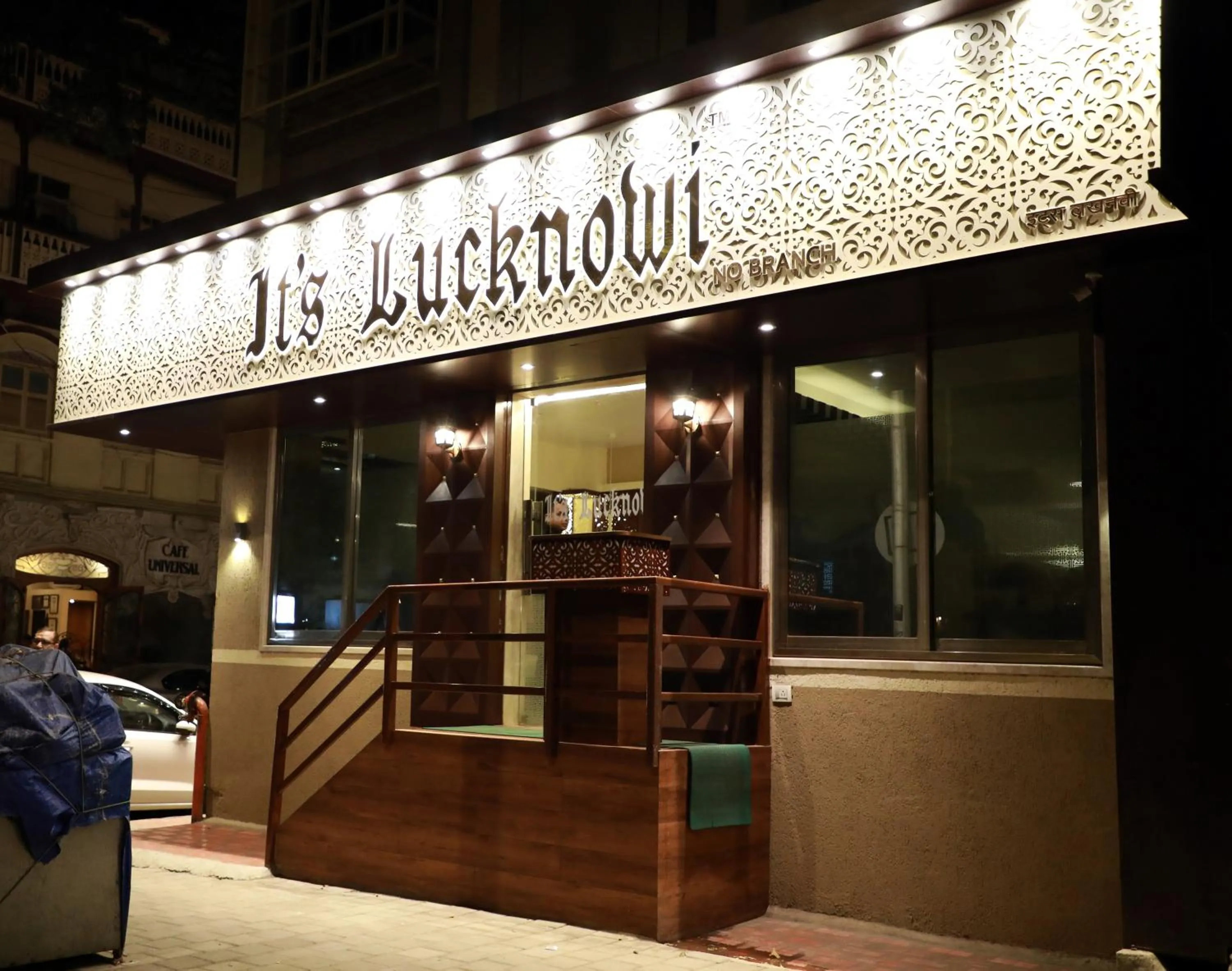 Night in Hotel Lords, Fort