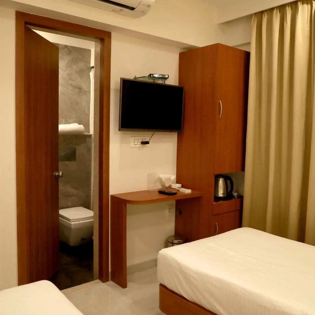 Bed in Hotel Lords, Fort