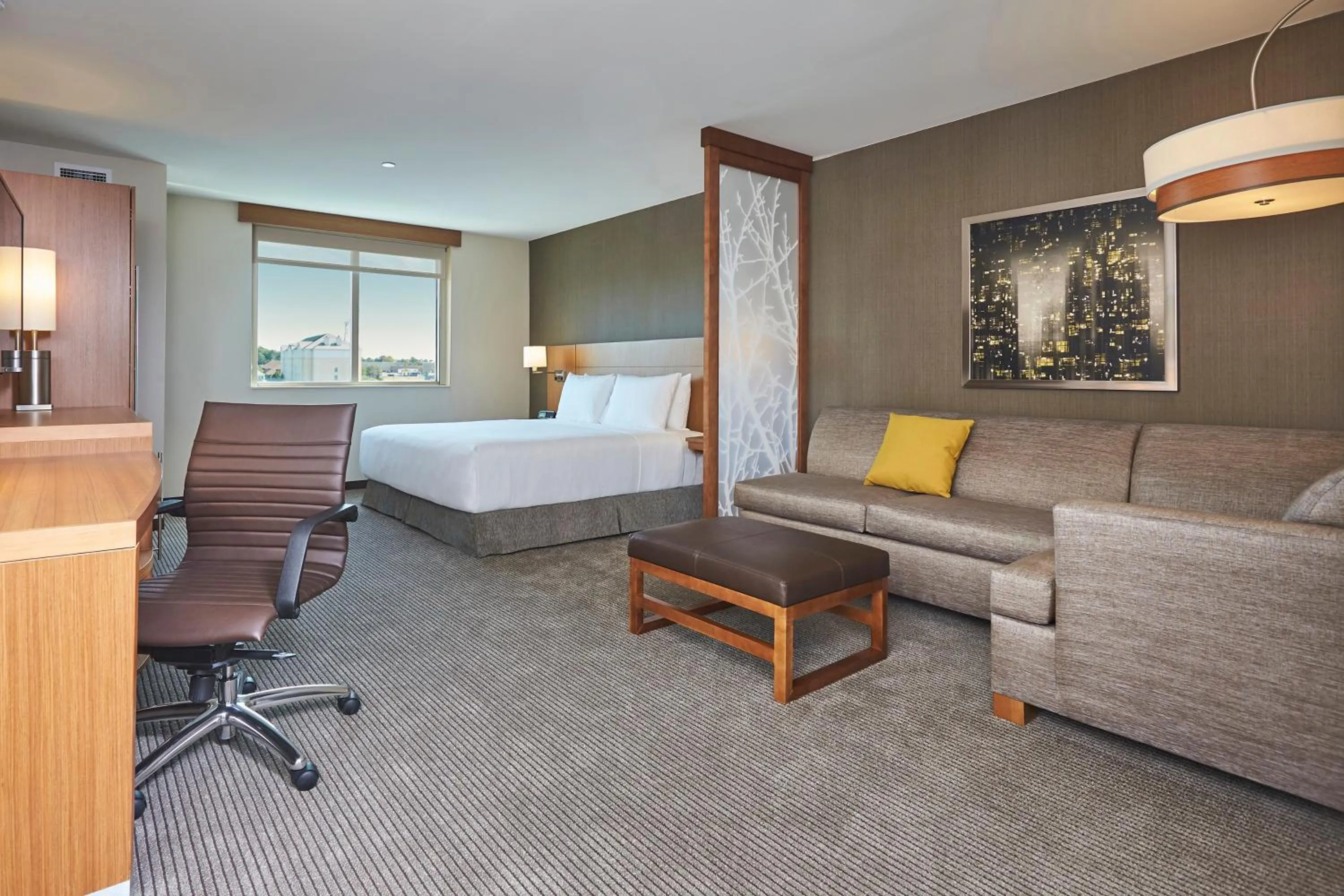 Bedroom, Bed in Hyatt Place Toronto Mississauga and Luxe Convention Centre