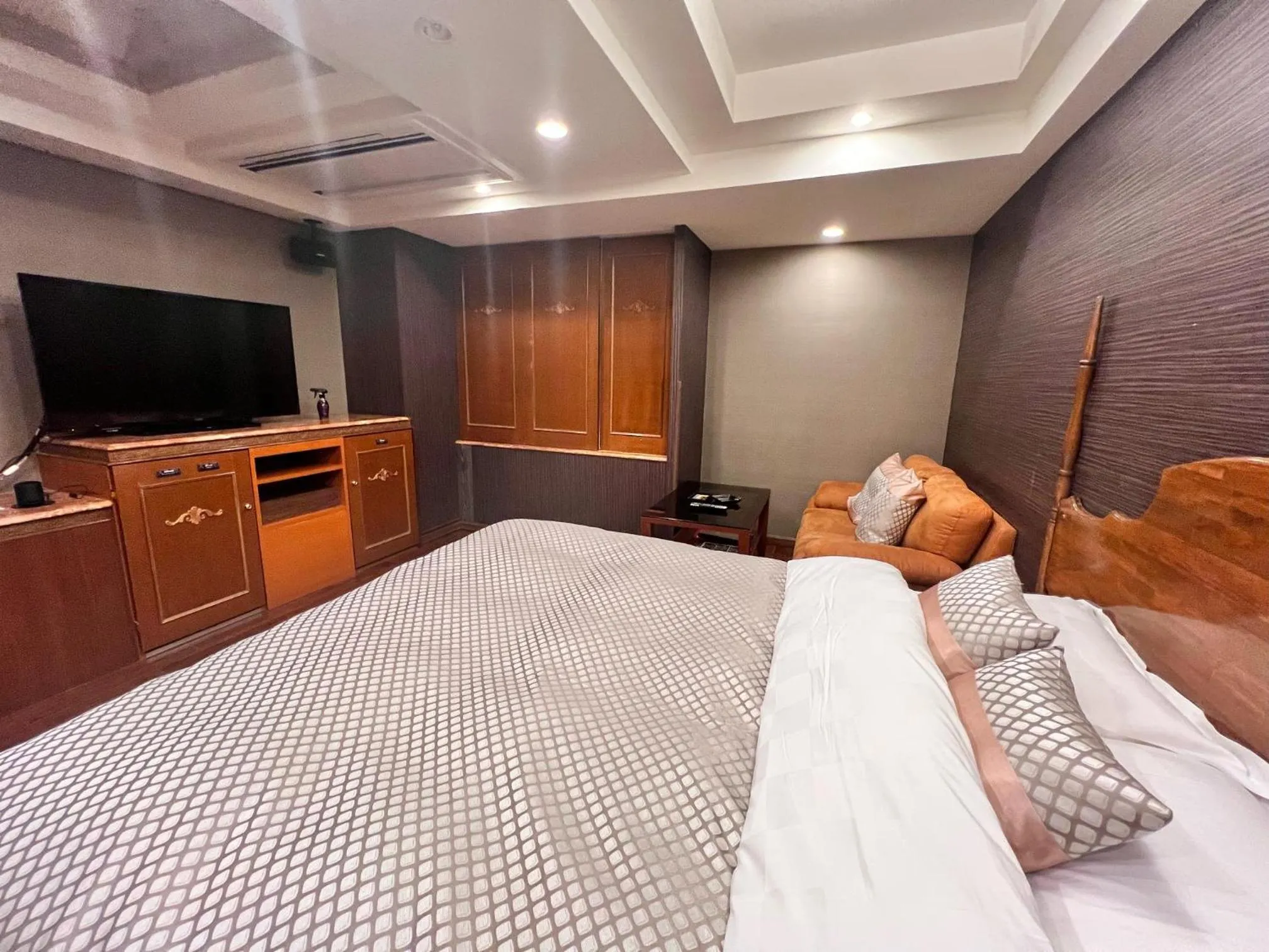 Bed in Hotel Crystal Gate Nagoya - Couple Hotel