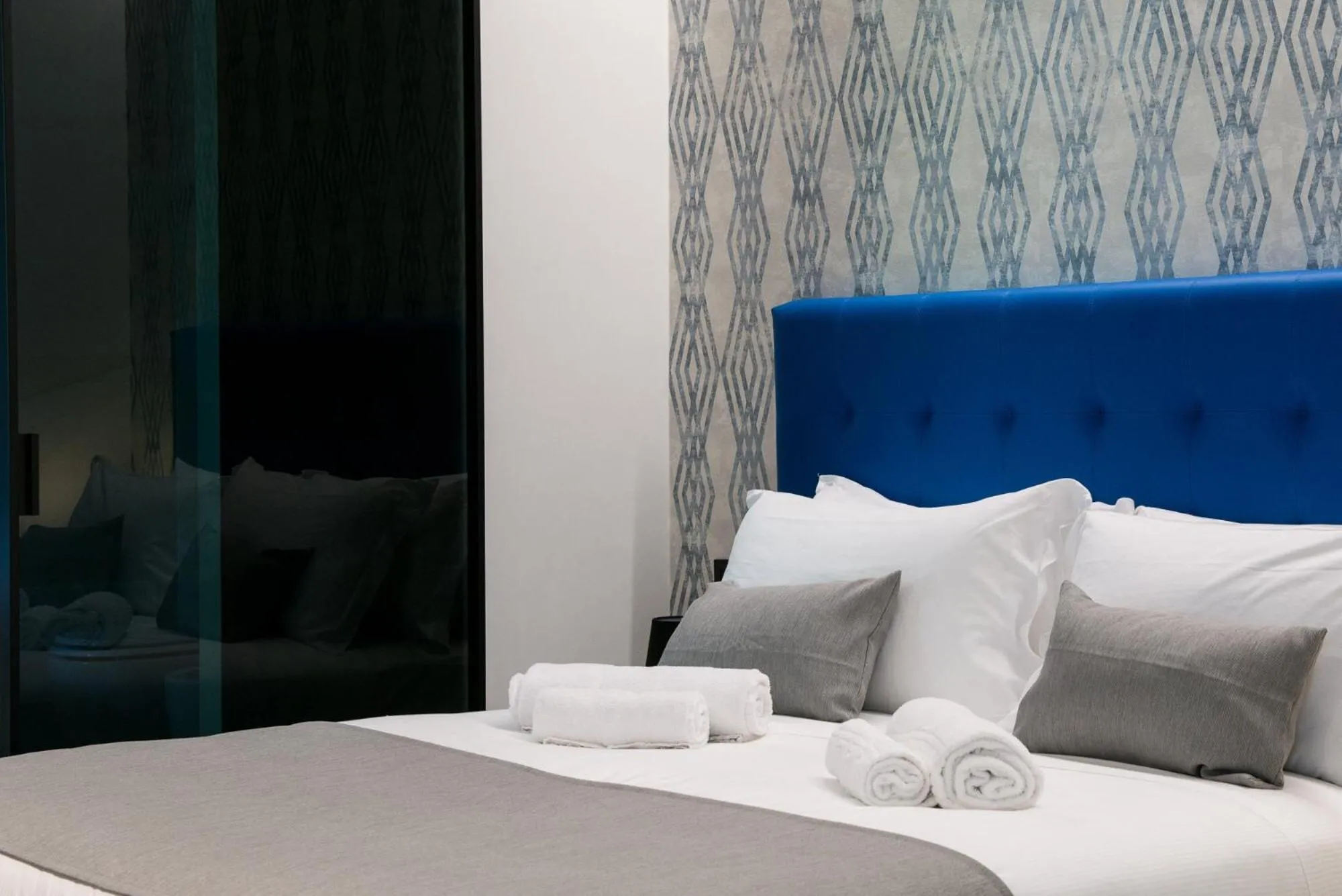 Bed in St. Peter Manor