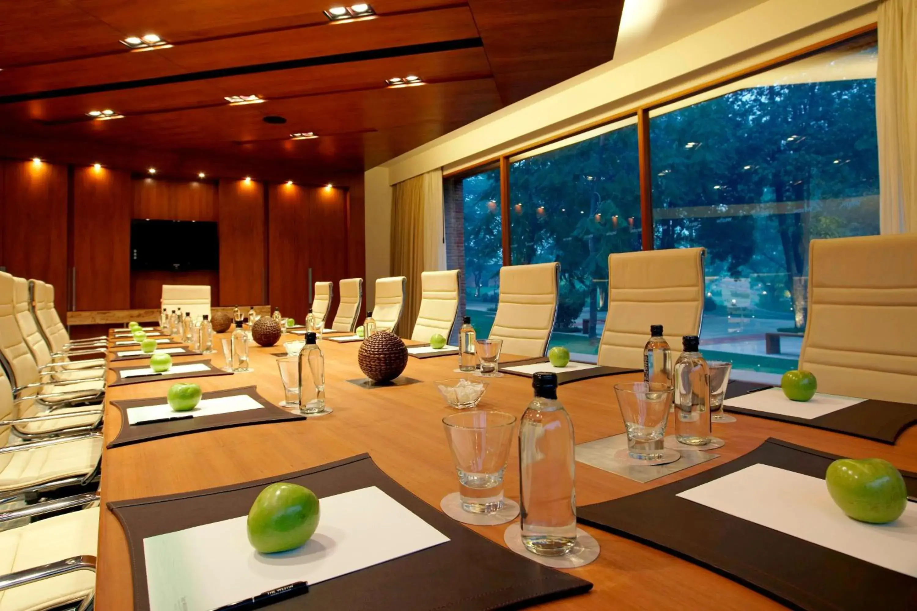 Meeting/conference room in The Westin Sohna Resort & Spa