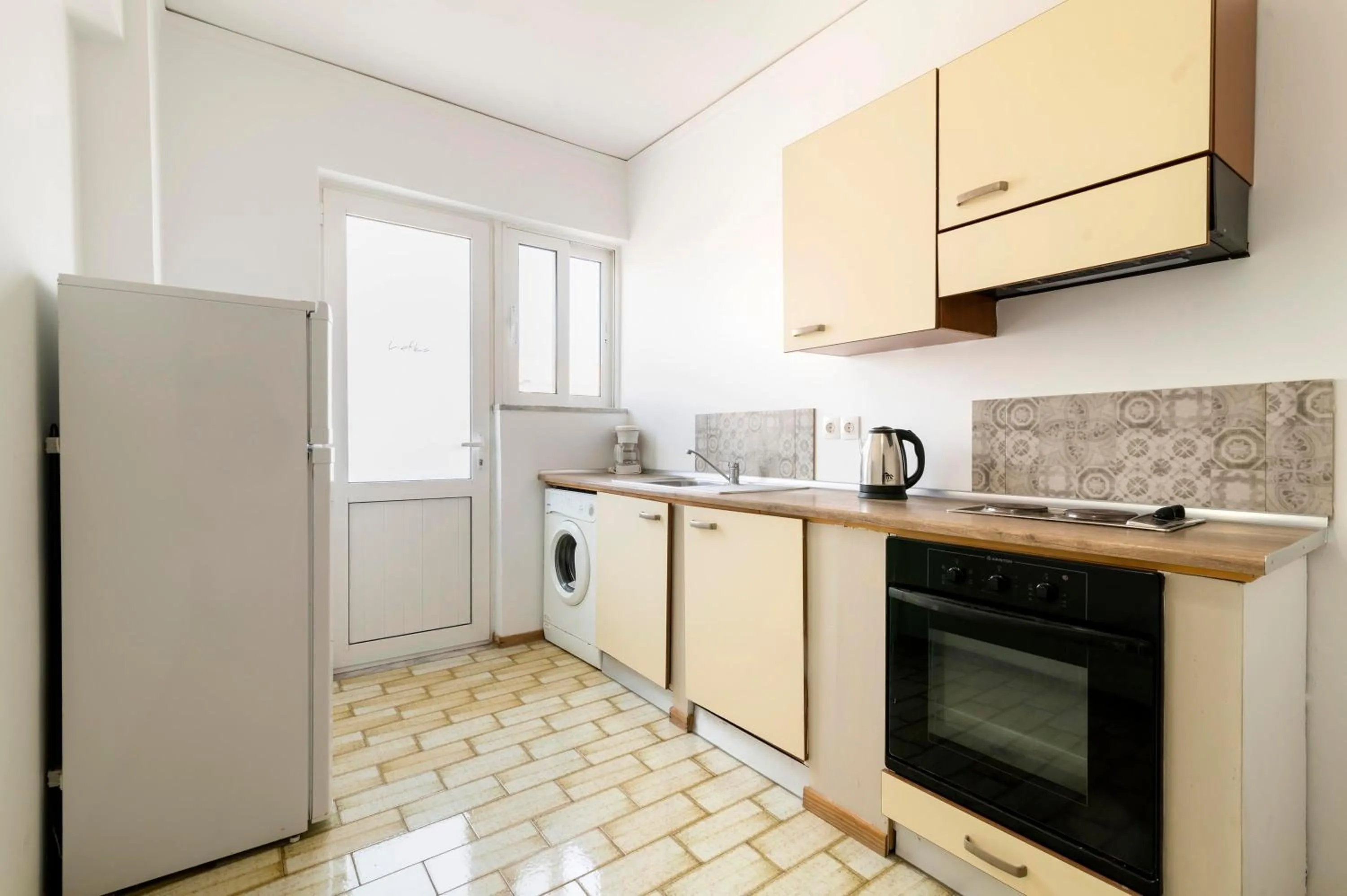 Kitchen or kitchenette in Lefka Hotel & Apartments