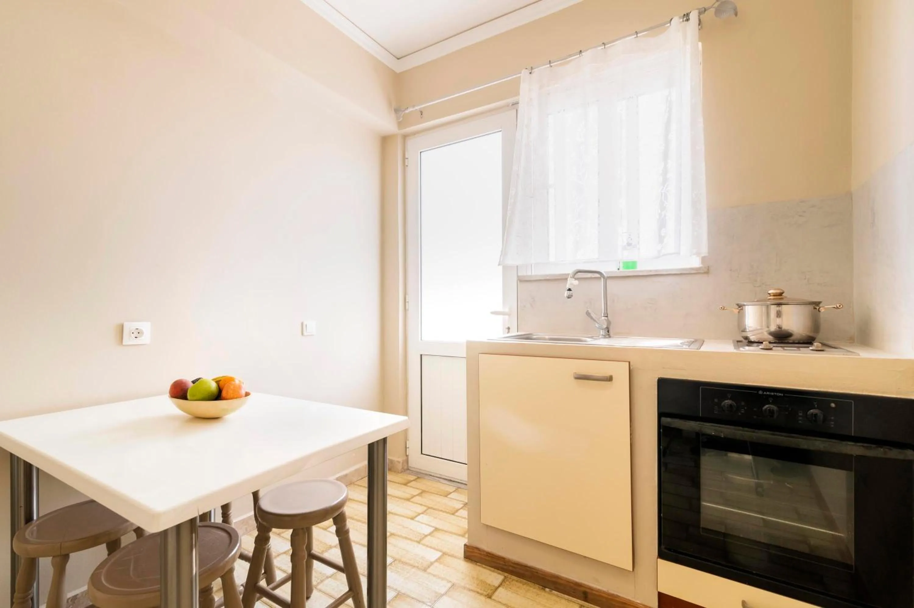 Kitchen or kitchenette in Lefka Hotel & Apartments