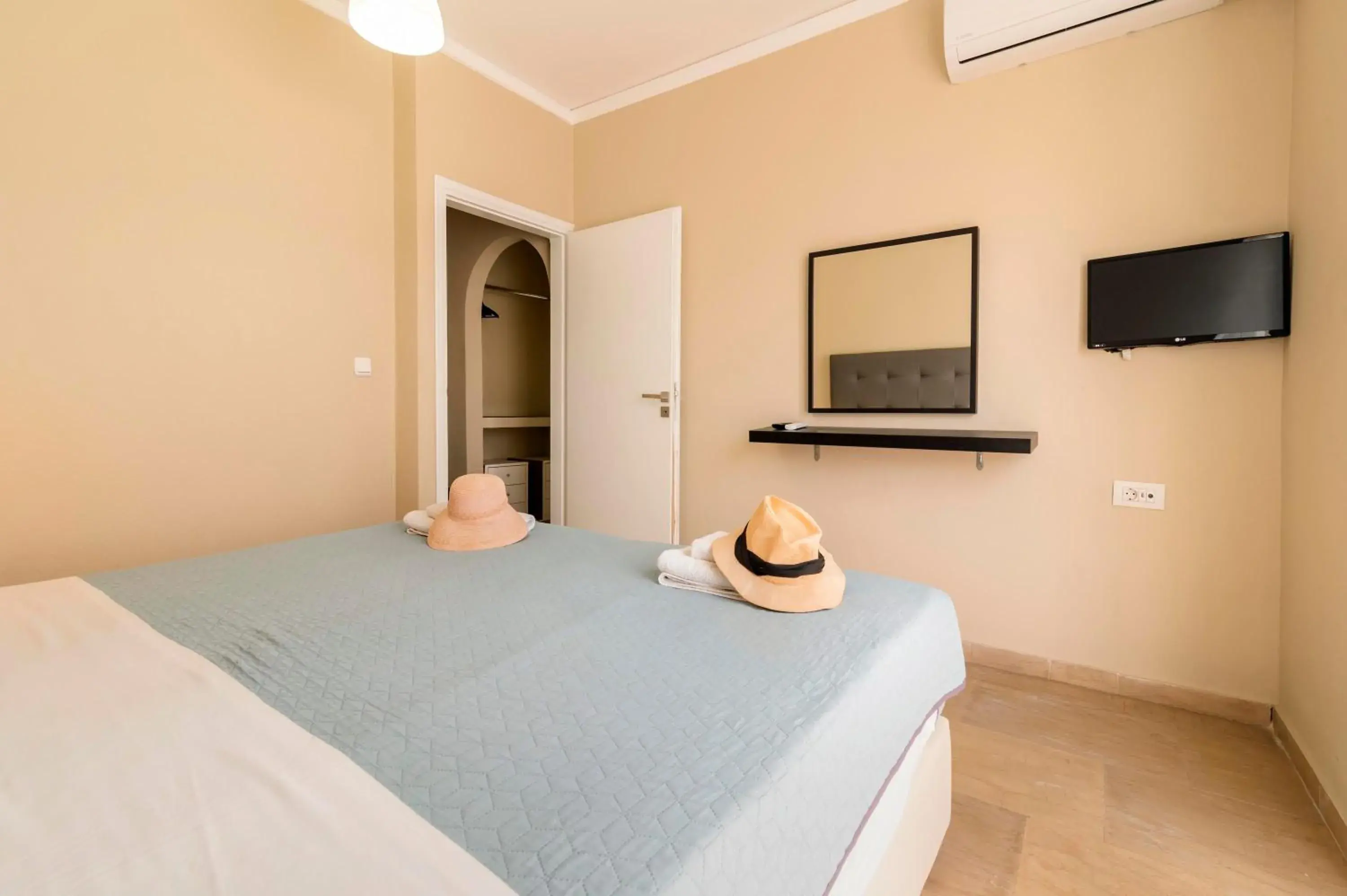 Family Apartment (4 Adults) in Lefka Hotel & Apartments Family Apartment (4 Adults) in Lefka Hotel & Apartments