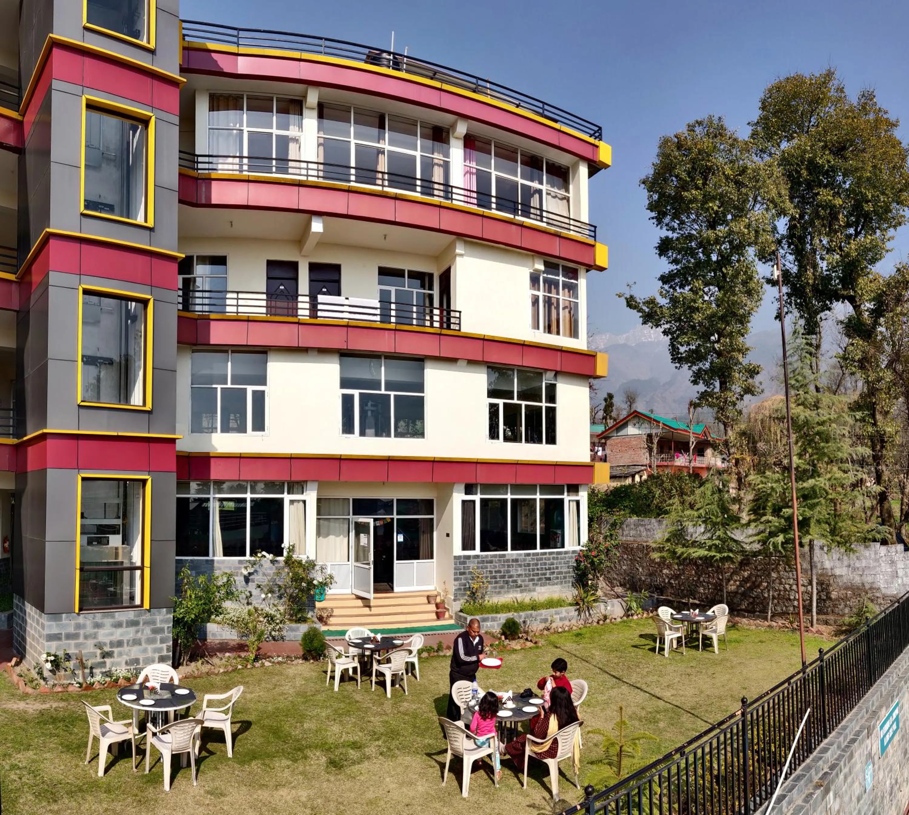 Property building in Highland Village Resort