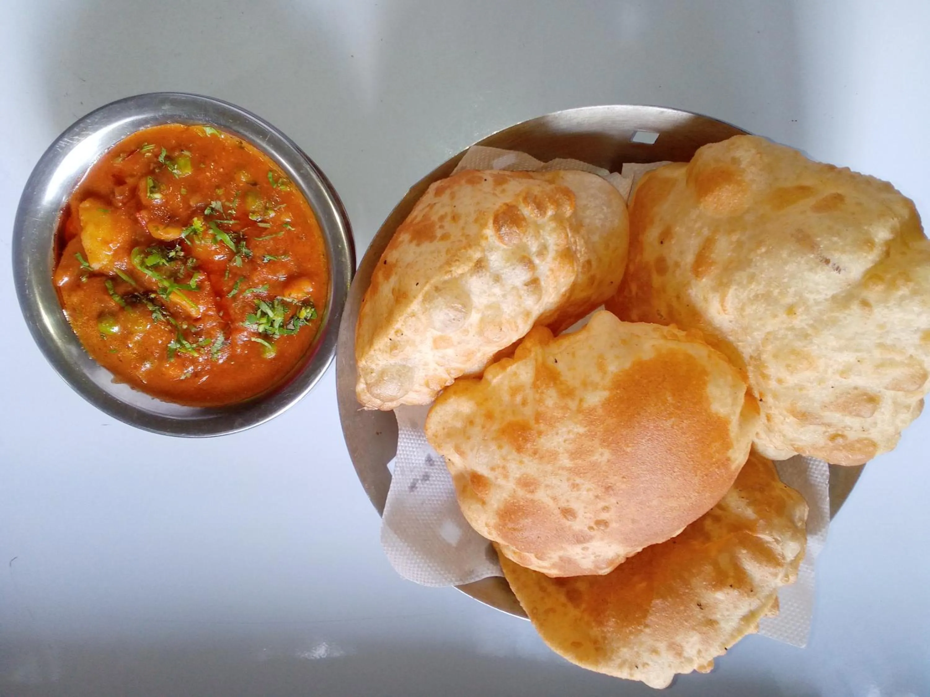 Food and drinks in Highland Village Resort